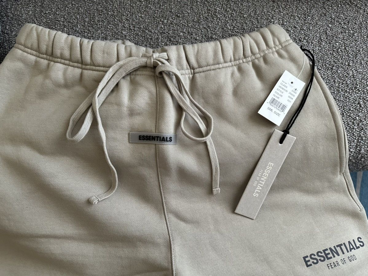 Essentials × Fear of God FOG Essentials Fleece Sweat Short (Small) Size US 30 / EU 46 - 5 Thumbnail