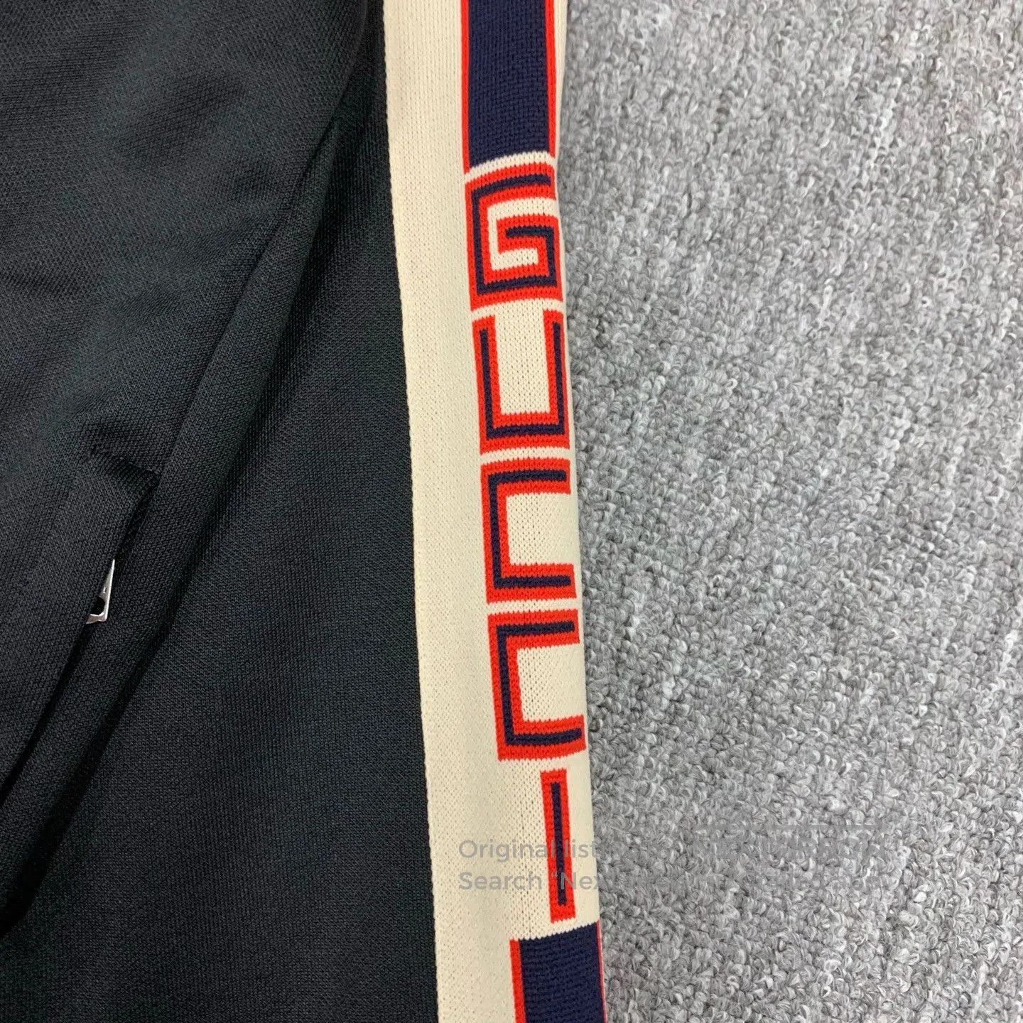 Gucci gucci black logo jacket with side stripes. Size US M / EU 48-50 / 2 - 9 Thumbnail