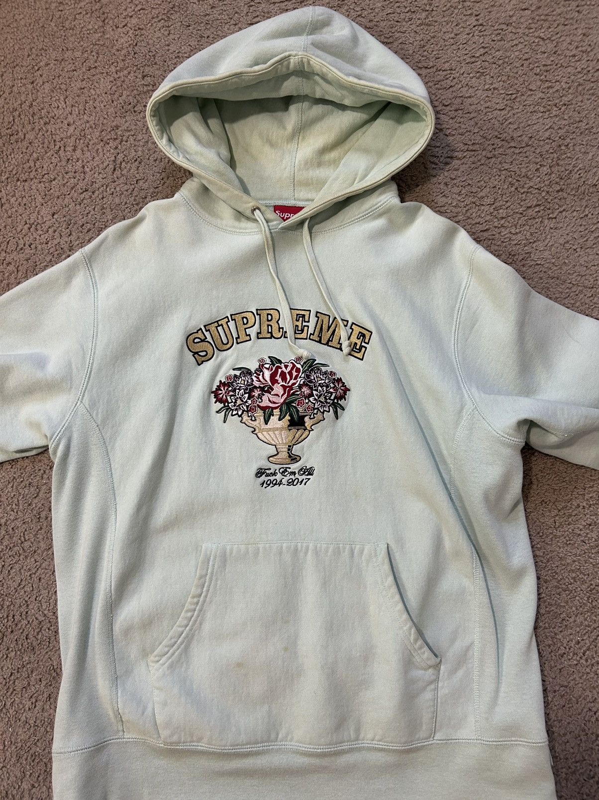 Supreme Supreme Centerpiece Hoodie Ice Blue Size Large FW17 | Grailed