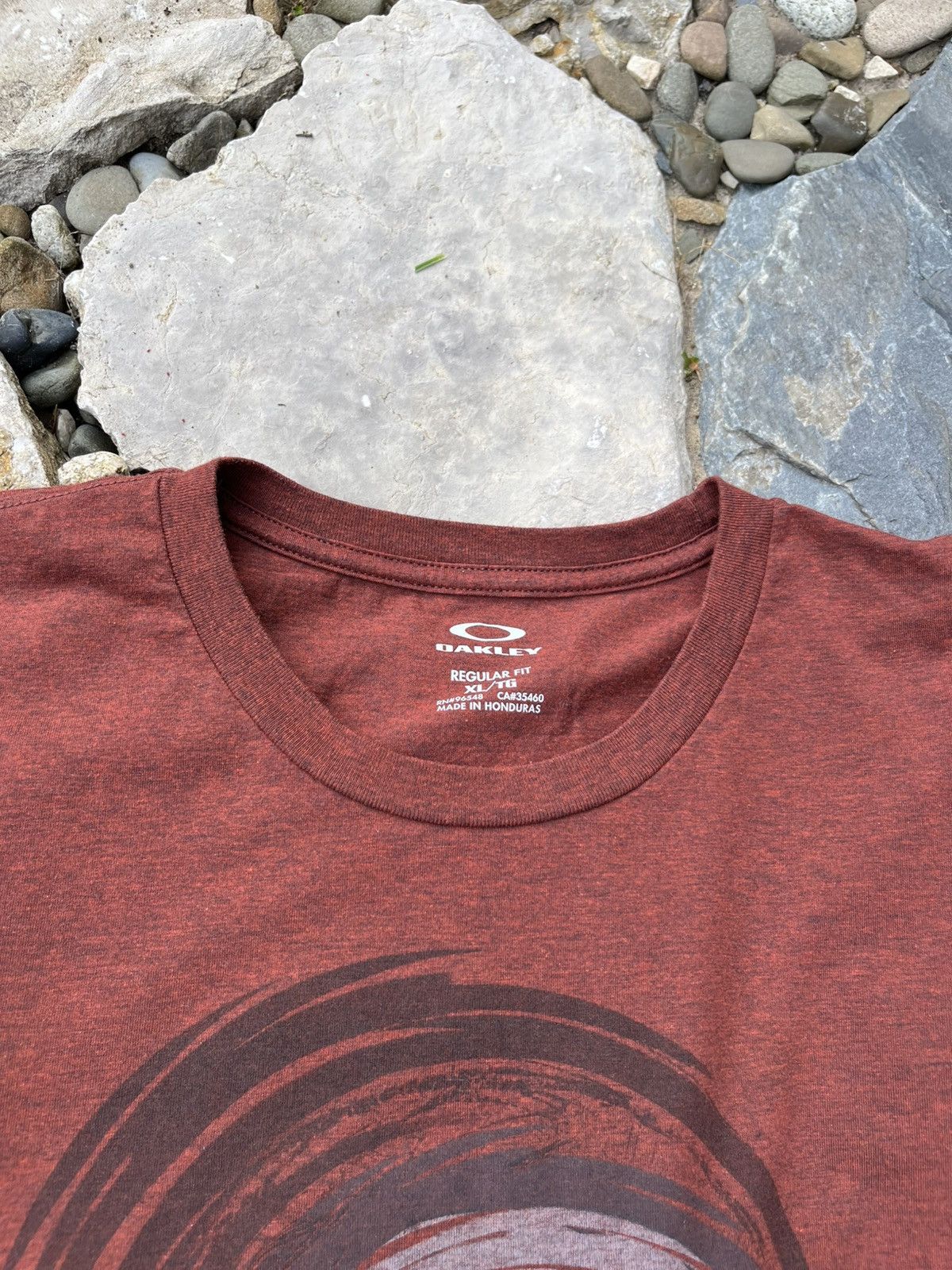Oakley × Vintage Vintage Oakley y2k retro rust logo gorpcore t-shirt tee Size US XL / EU 56 / 4 - 10 Thumbnail