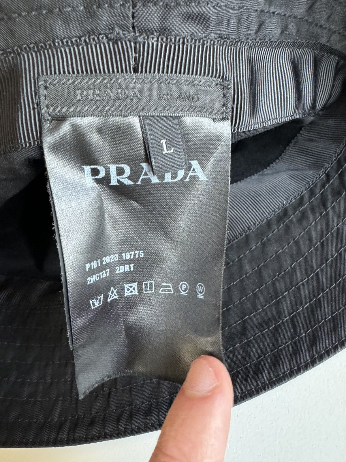 Prada Prada recycle logo bucket hat Size ONE SIZE - 3 Thumbnail
