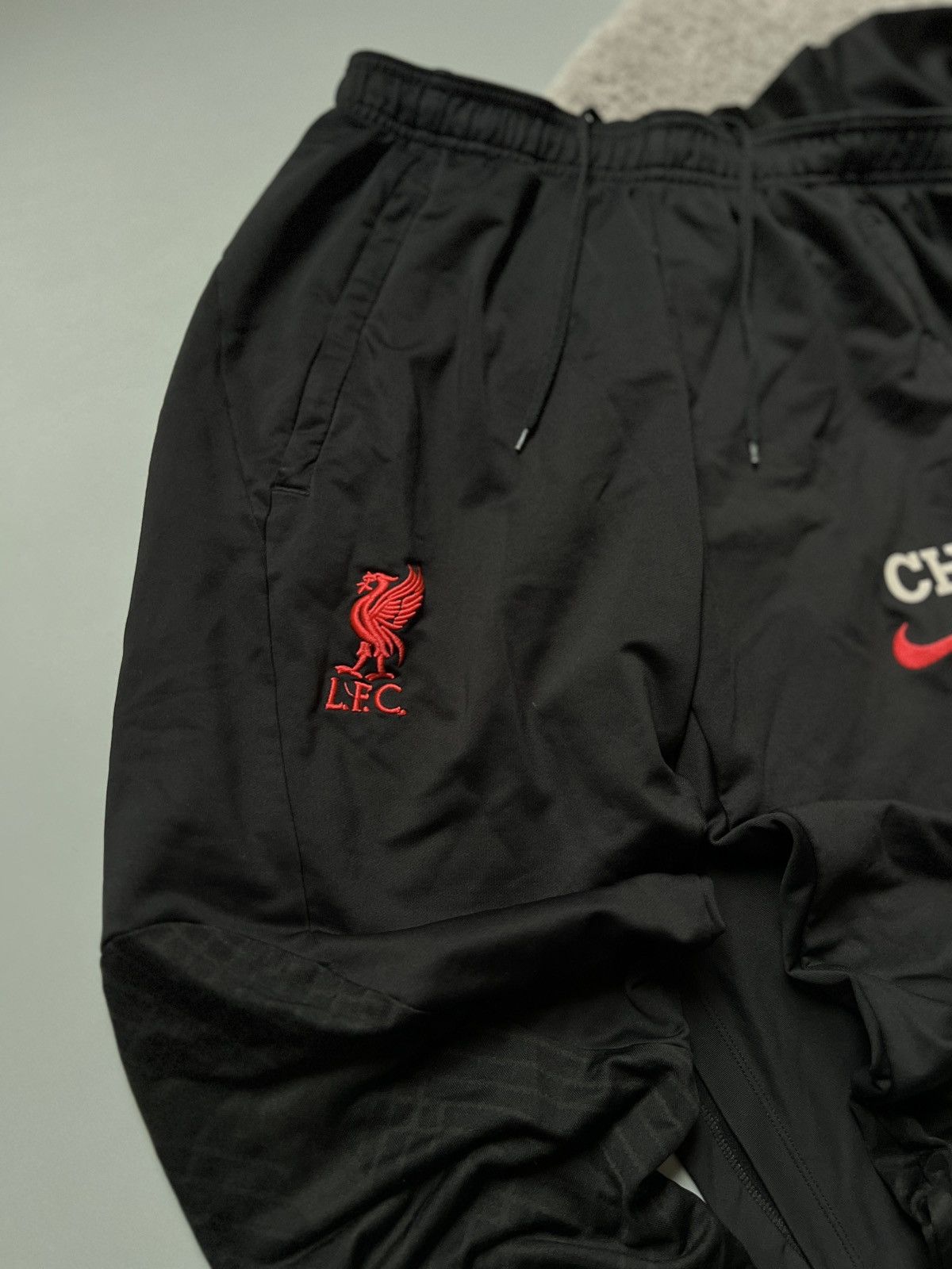 Nike Nike FC Liverpool Football Tracksuit Size M Size US M / EU 48-50 / 2 - 3 Thumbnail