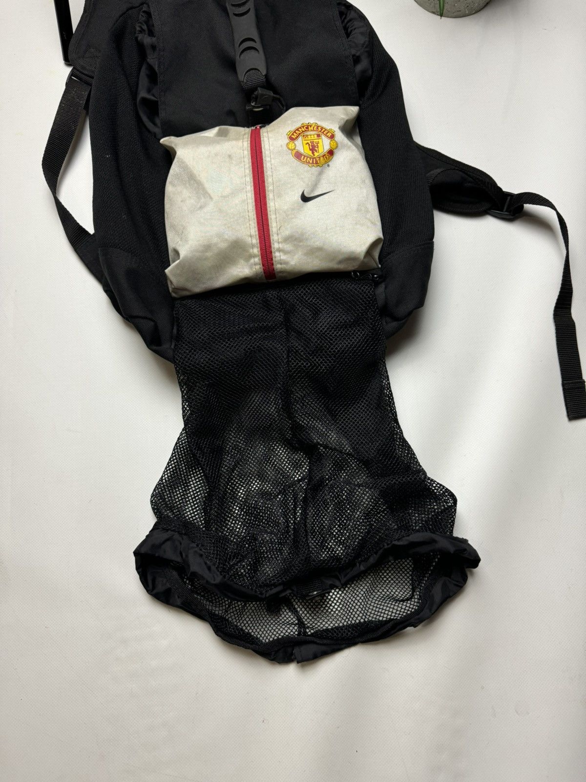 Nike × Vintage Vintage rare Nike Manchester United bag pack y2k Size ONE SIZE - 12 Thumbnail