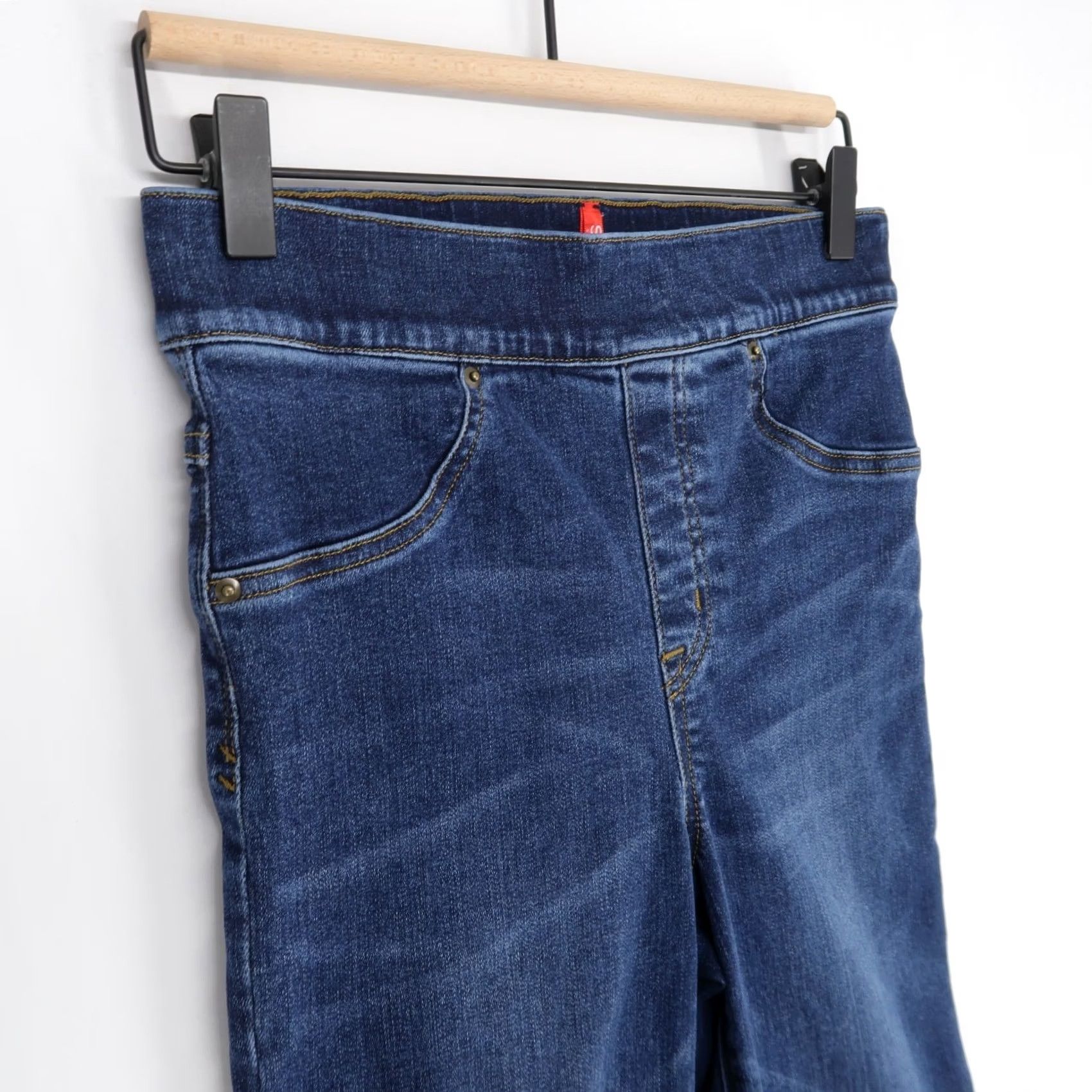 Spanx Spanx Jeans Womens S Blue Cropped Flare High Rise Shaping 5-Pocket Denim Stretch VINTAGE? No (adjust as needed) Size 28" / US 6 / IT 42 - 4 Thumbnail