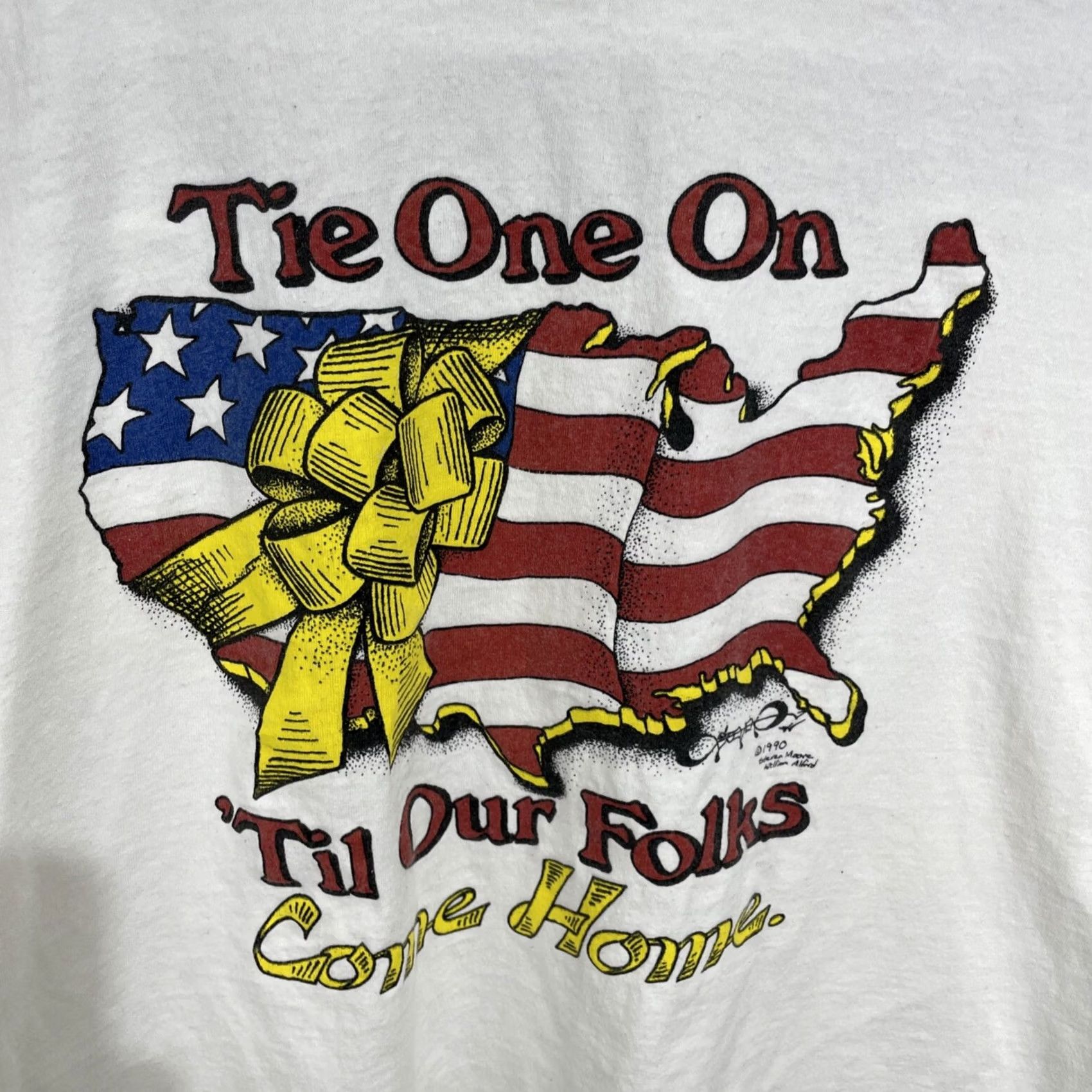 Vintage VINTAGE Desert Storm T Shirt 90s Center Cut White Cotton XL USA Military Logo 1990s Mens Short Sleeve Crew Neck Graphic Print Storm Size US XL / EU 56 / 4 - 7 Thumbnail