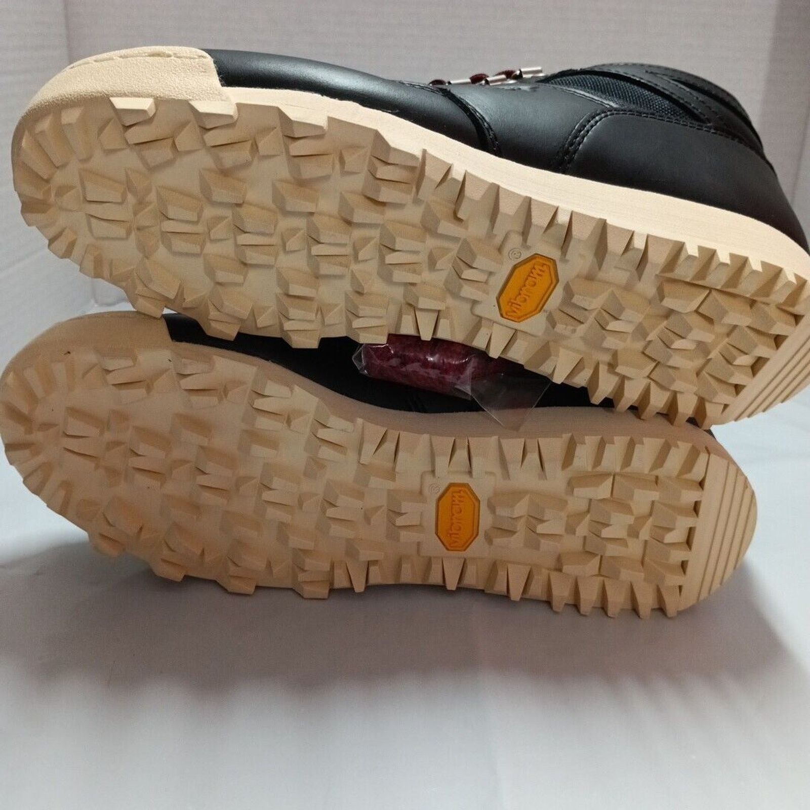 New Balance New Balance Rainier Black Beige Men's Size 8 hiking Boots Size US 8 / EU 41 - 6 Thumbnail
