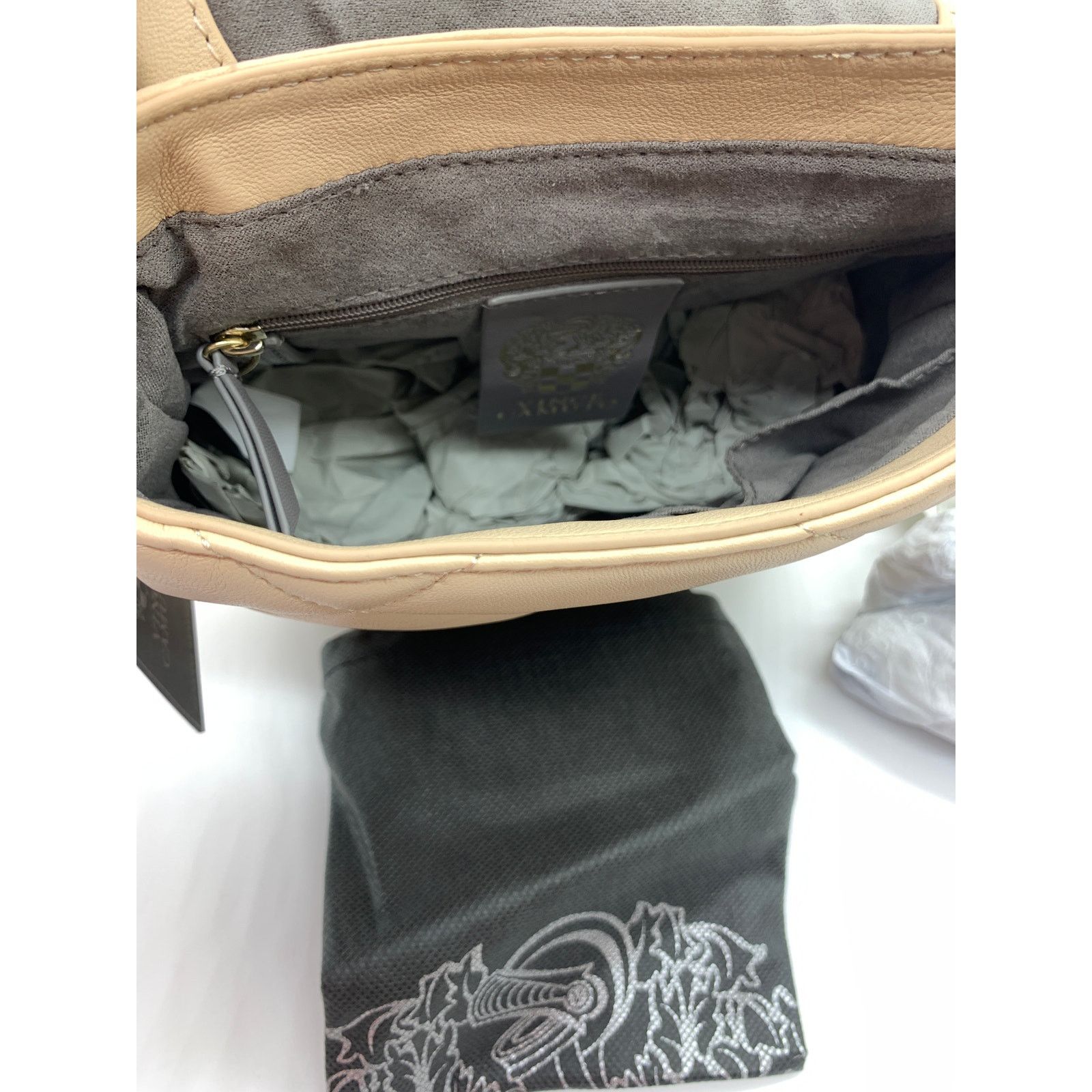 Vince Camuto Vince Camuto Quilted Leather Crossbody Doty Womens Purse Size ONE SIZE - 3 Thumbnail