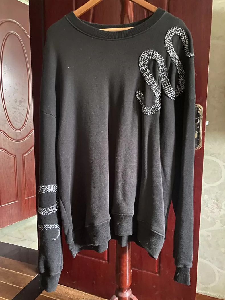 Amiri black snake sequin embroidery no-hooded sweatshirt