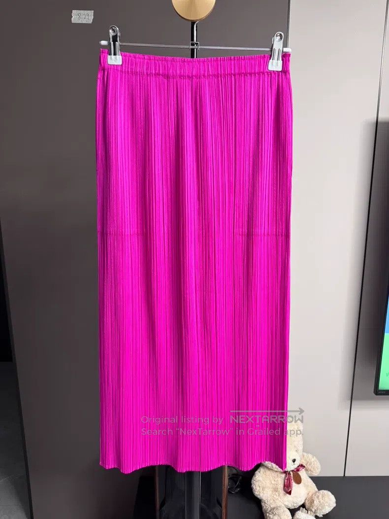 Issey Miyake Issey Miyake size:1 Vibrant Rose Pink Midi Skirt Size 22" - 1 Thumbnail