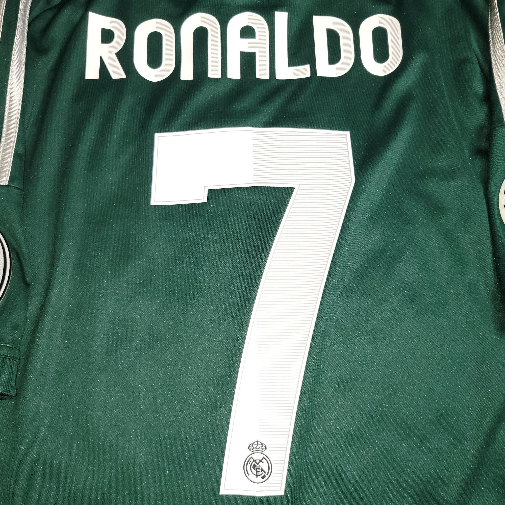 Adidas Ronaldo Real Madrid 2012 2013 Third Soccer Jersey M Size US M / EU 48-50 / 2 - 4 Thumbnail