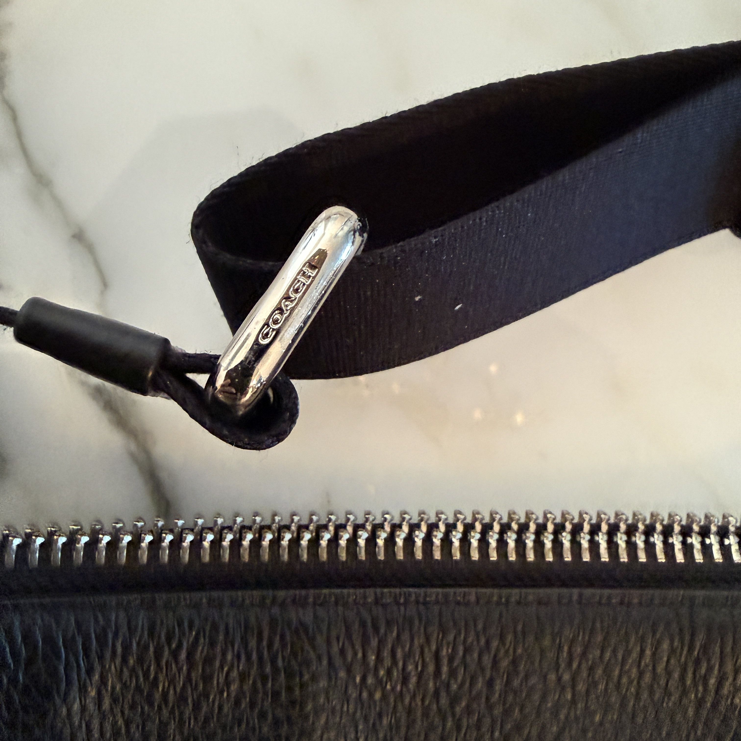 Coach COACH Vintage Leather Shoulder Bag L1922-91303 Size 26 - 10 Thumbnail