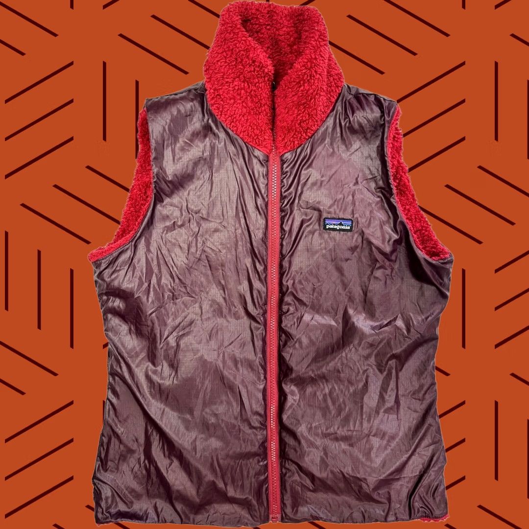 Patagonia Patagonia W’s Los Gatos Reversible Shaggy Fleece Vest Crimson / Red Wine Size M Size M / US 6-8 / IT 42-44 - 1 Thumbnail