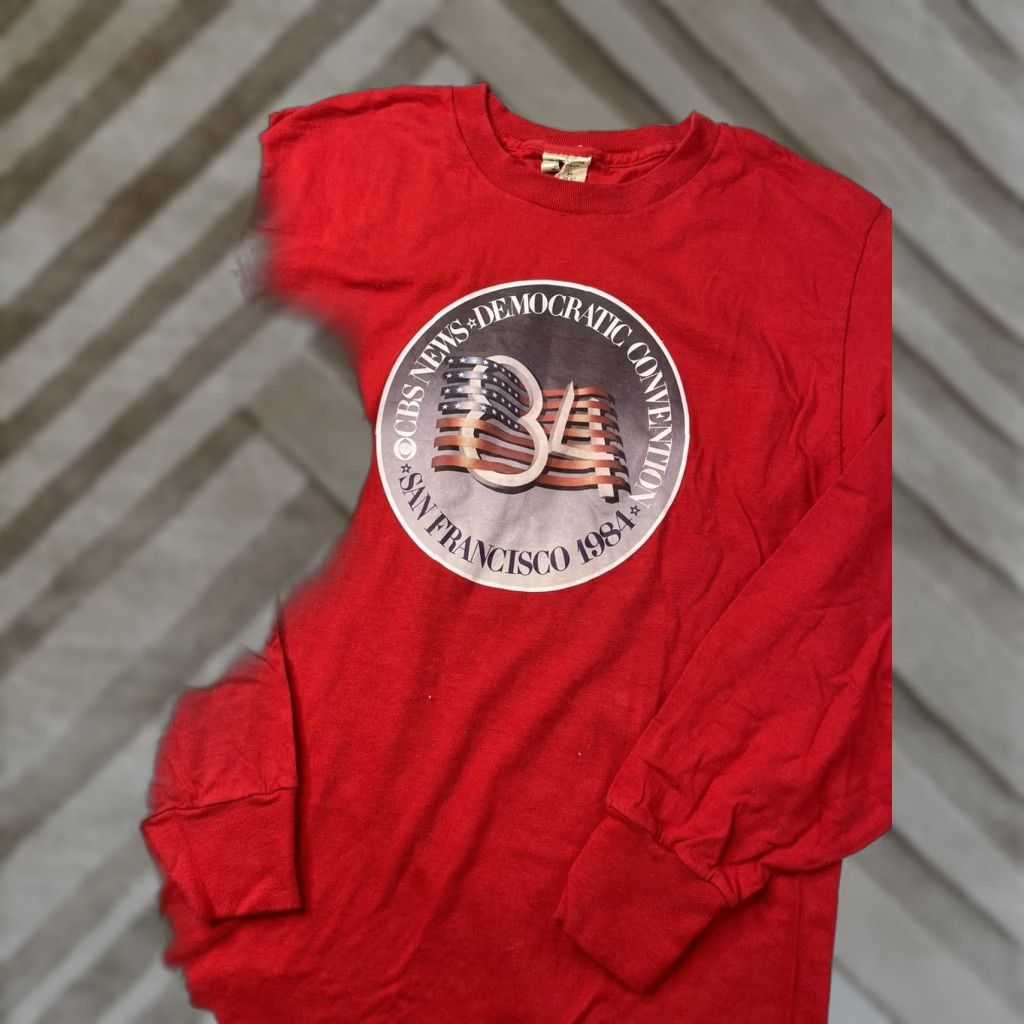 Vintage VINTAGE Signal 1984 Democratic Convention T-Shirt Shirt Long Sleeve Unisex Red CBS Presidential San Francisco Medium L 1980s Mens Womens Boys Girls Size US L / EU 52-54 / 3 - 1 Thumbnail
