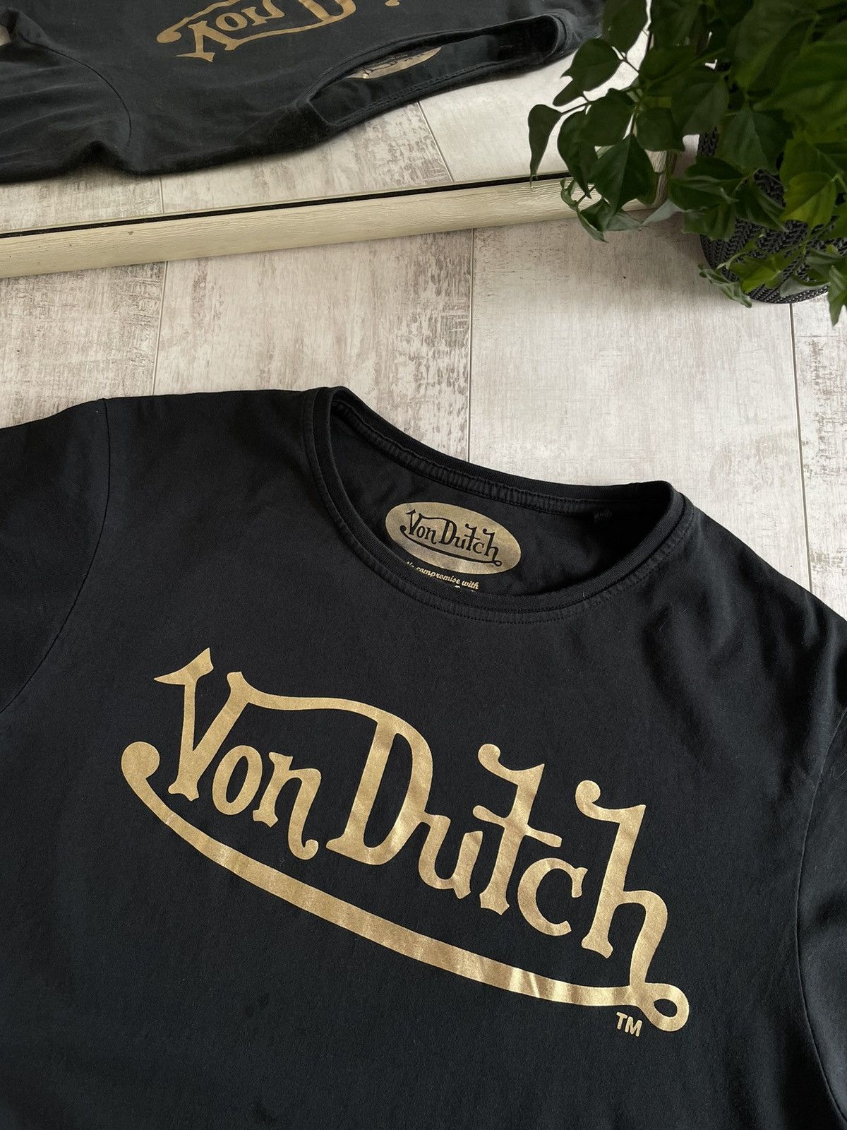 Vintage × Von Dutch Von Dutch Vintage Big Logo Gold T-Shirt Y2K Japanese Rare Size US L / EU 52-54 / 3 - 3 Thumbnail