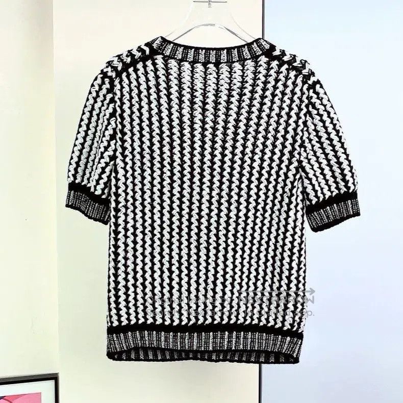 Chanel Chanel 18P black and white knitted short sleeves Size XS / US 0-2 / IT 36-38 - 2 Thumbnail