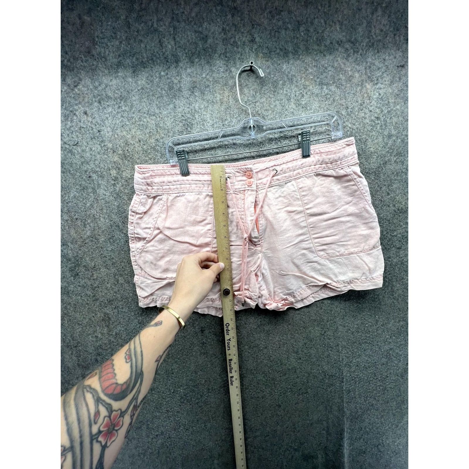 Tommy Bahama Tommy Bahama Shorts Womens 12 Pink Linen Chino Drawstring Casual Summer Travel Shirt style? Size 34" / US 12 / IT 48 - 4 Thumbnail