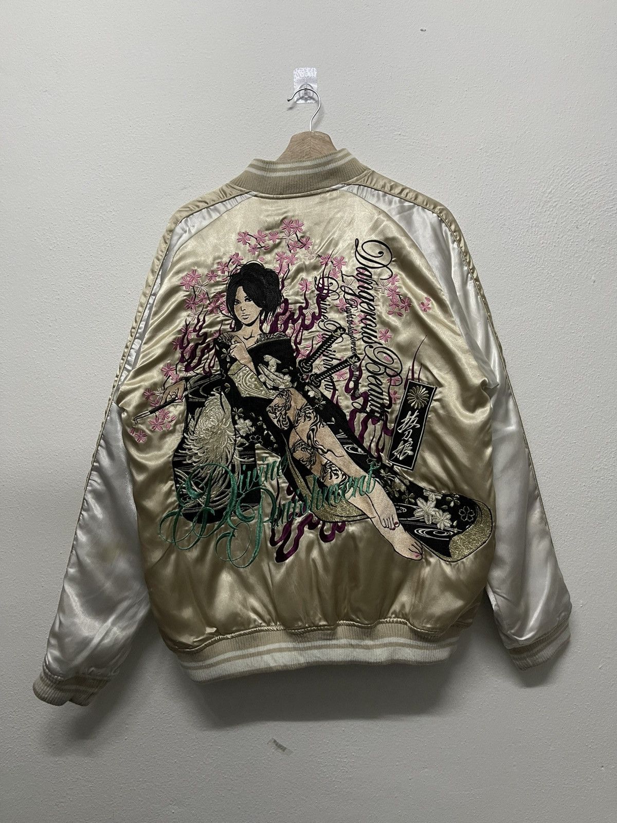 Japanese Brand 2000s DEVINE RETRIBUTION EMBROIDERED SAMURAI WOMEN RARE Size US XL / EU 56 / 4 - 1 Thumbnail