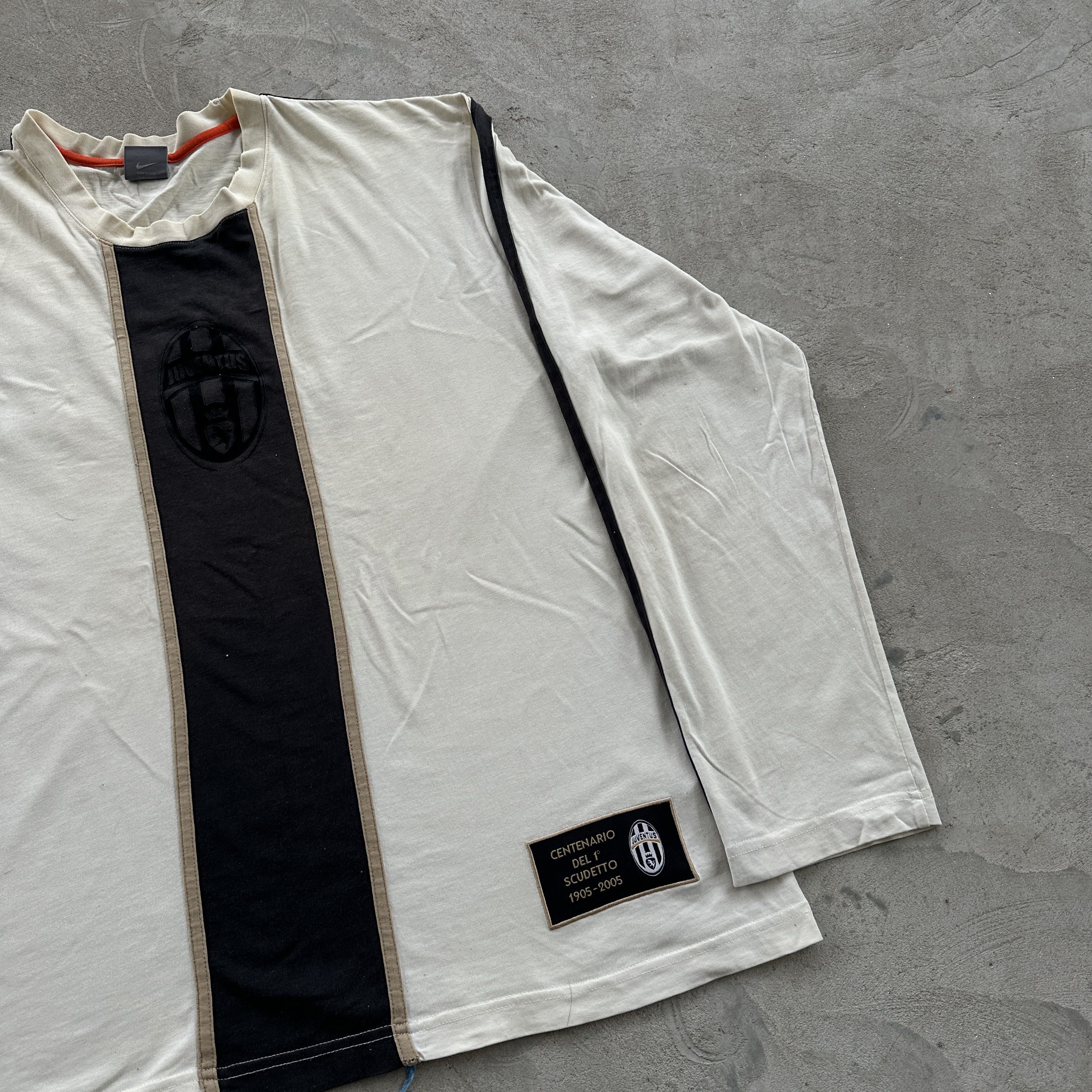 Nike Vintage Nike Juventus Long Sleeve Tee Centre Logo Faded XL Size US XL / EU 56 / 4 - 2 Thumbnail