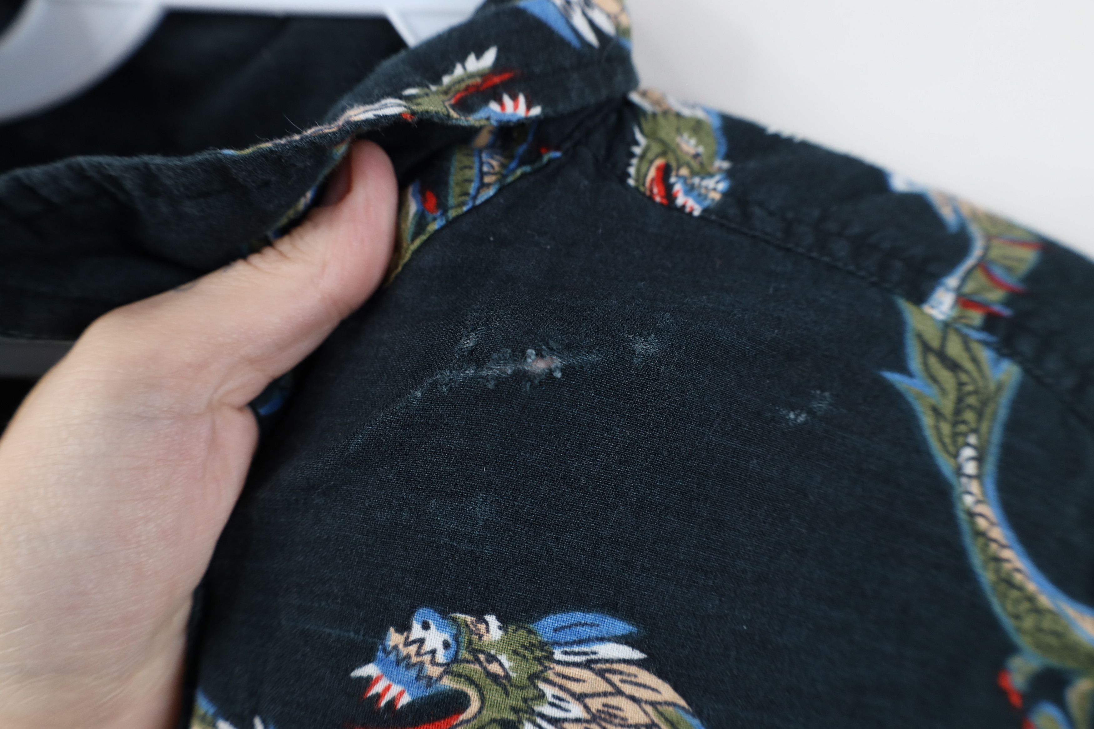 Vintage Vintage 90s Y2K Streetwear Dragon All Over Button Shirt Size US M / EU 48-50 / 2 - 4 Thumbnail