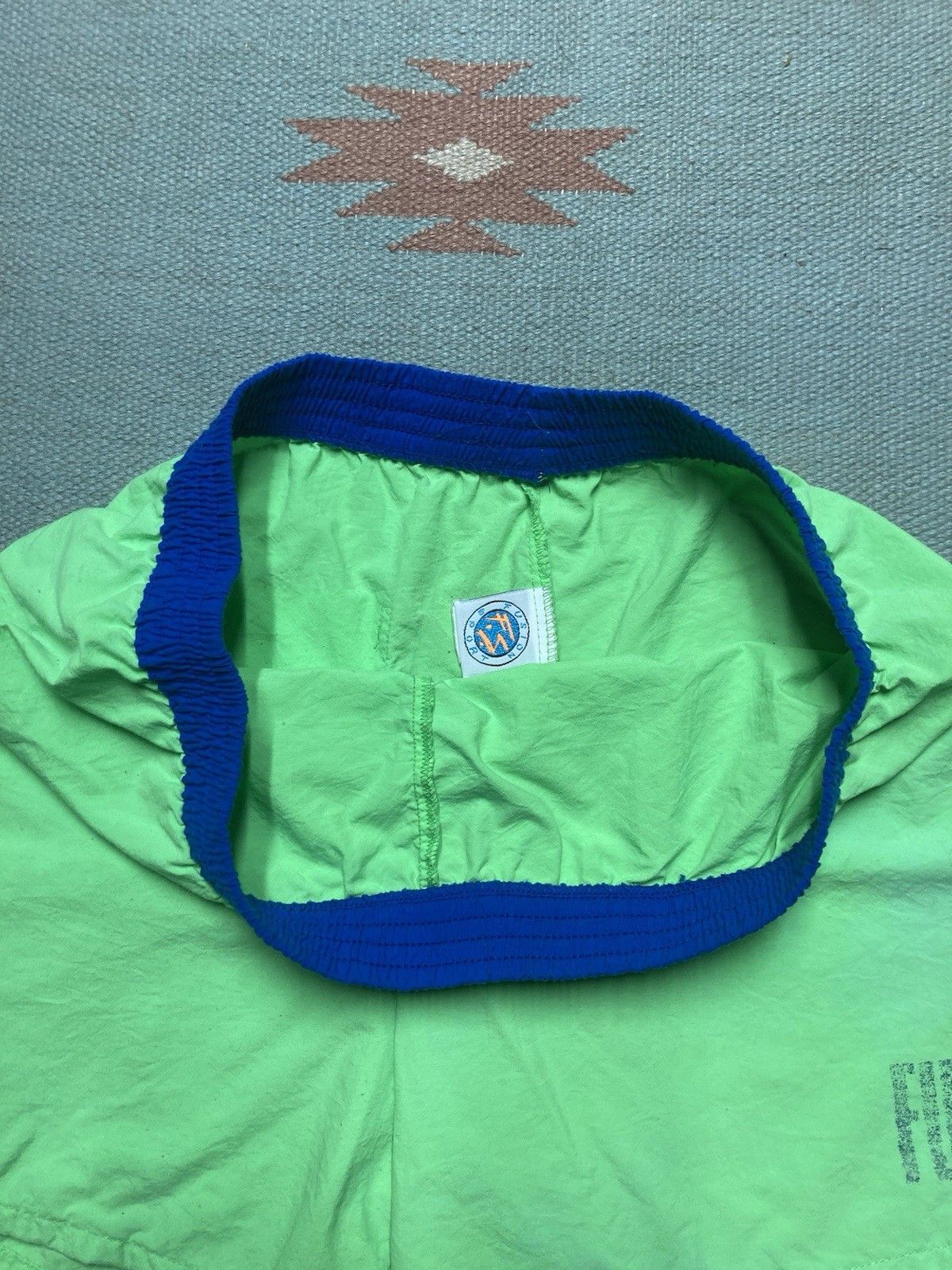 Vintage 80s fusion sport shorts neon lightweight swim trunks medium Size US 32 / EU 48 - 4 Thumbnail