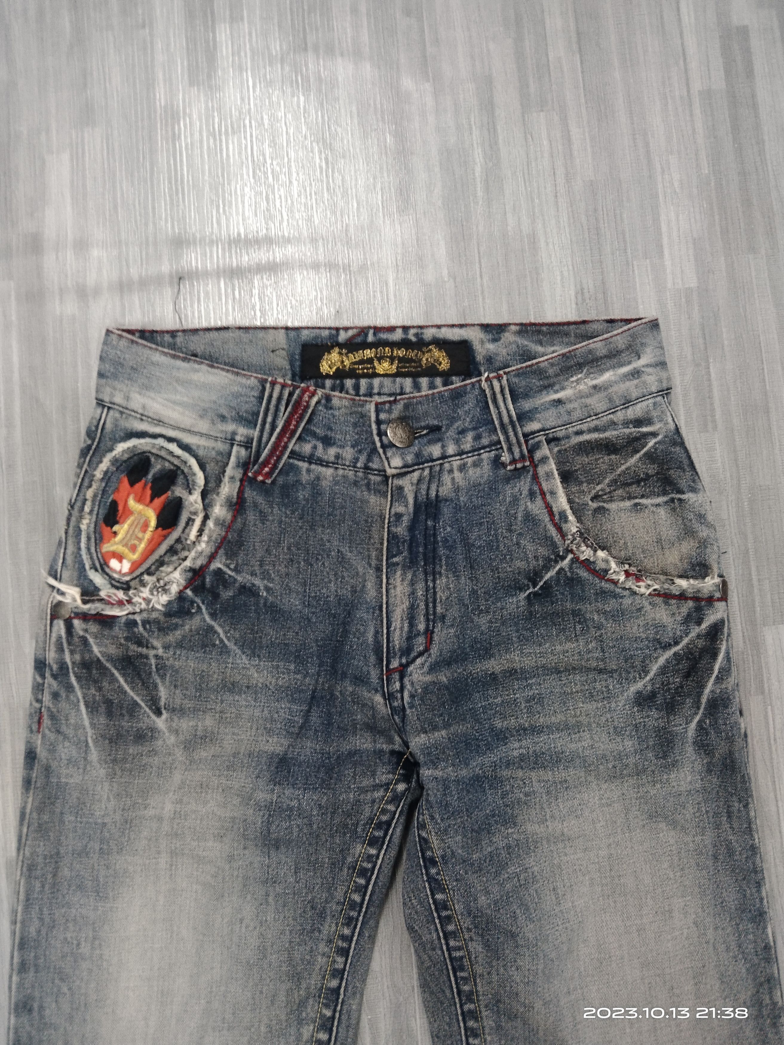 Japanese Brand FLARE SICK DIAM0ND HONEY EMBROIDED SPEELOUT Size US 27 - 4 Thumbnail
