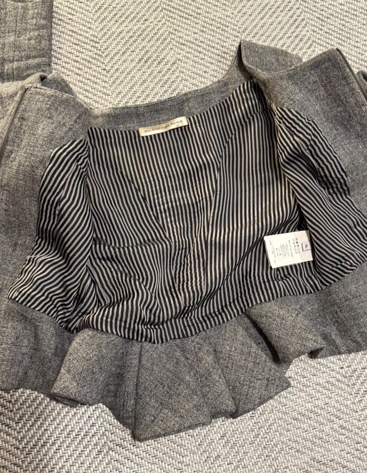 Balenciaga Balenciaga Deconstructed Asymmetrical Women's Top K24 Size XS / US 0-2 / IT 36-38 - 7 Thumbnail