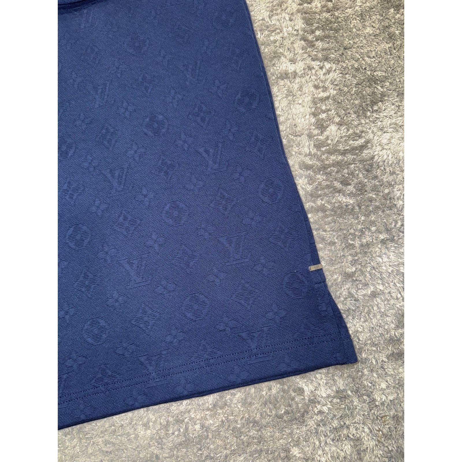 Louis Vuitton Louis Vuitton Pocket Monogram LV Logo Short Sleeve T-Shirt M Size US M / EU 48-50 / 2 - 8 Thumbnail