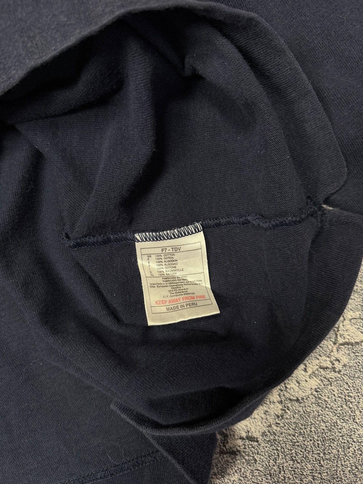 Nike Vintage Nike center logo sweatshirt Size US XXL / EU 58 / 5 - 11 Thumbnail