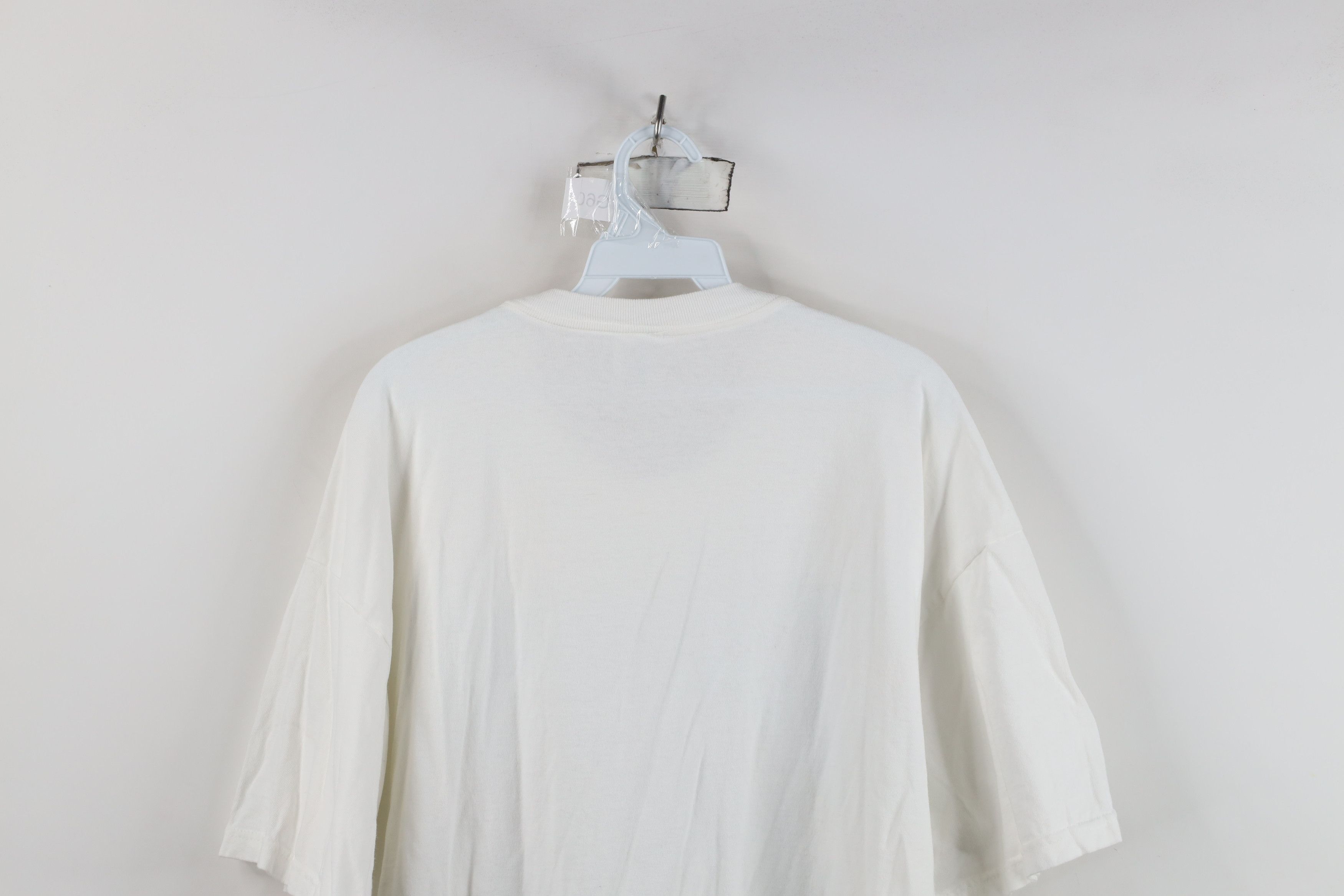 Vintage Vintage 90s Streetwear Nature Eagle Mountains T-Shirt White Size US XXL / EU 58 / 5 - 10 Thumbnail