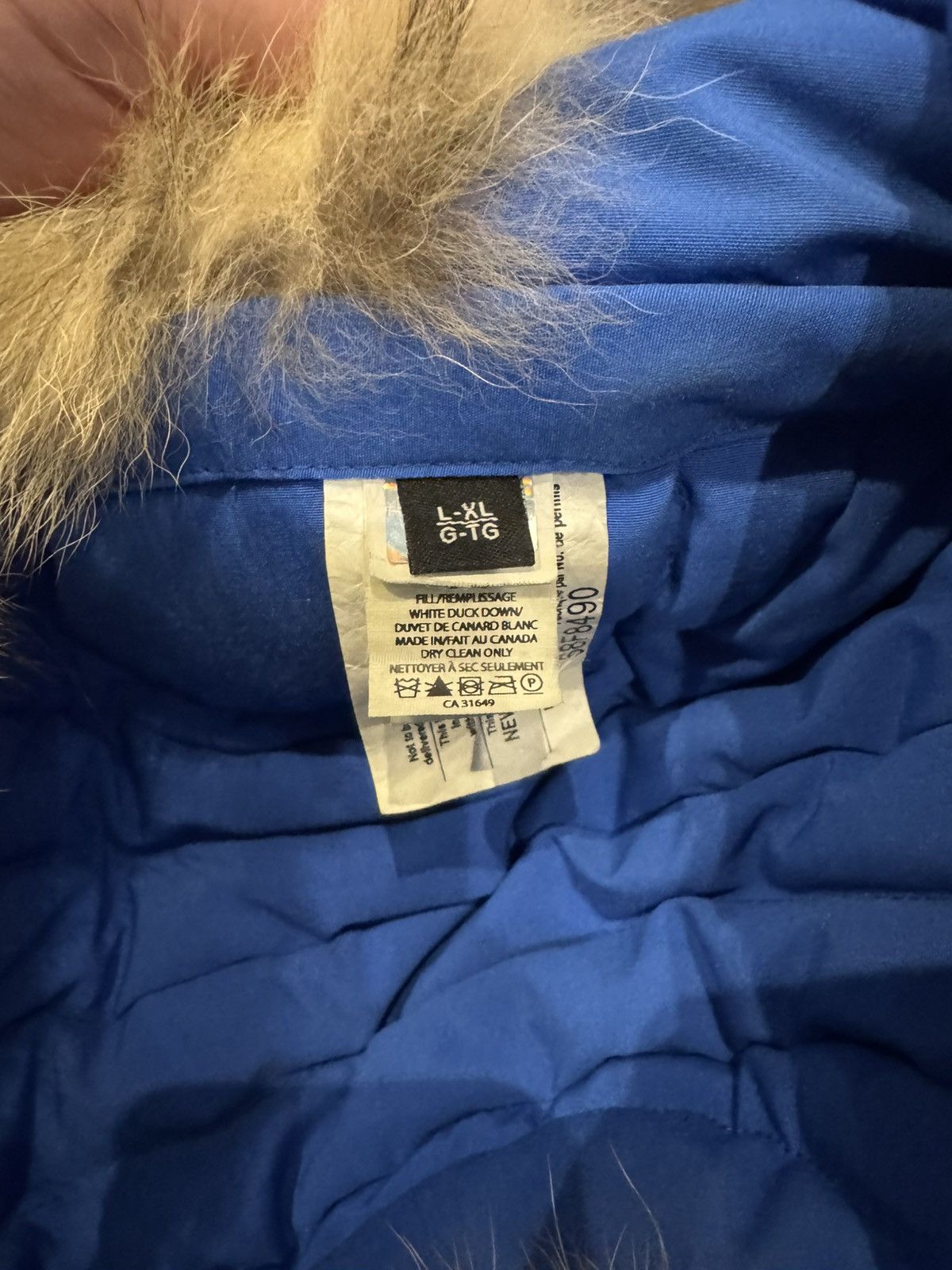 Canada Goose Canada goose REAL fur hat Size ONE SIZE - 6 Thumbnail