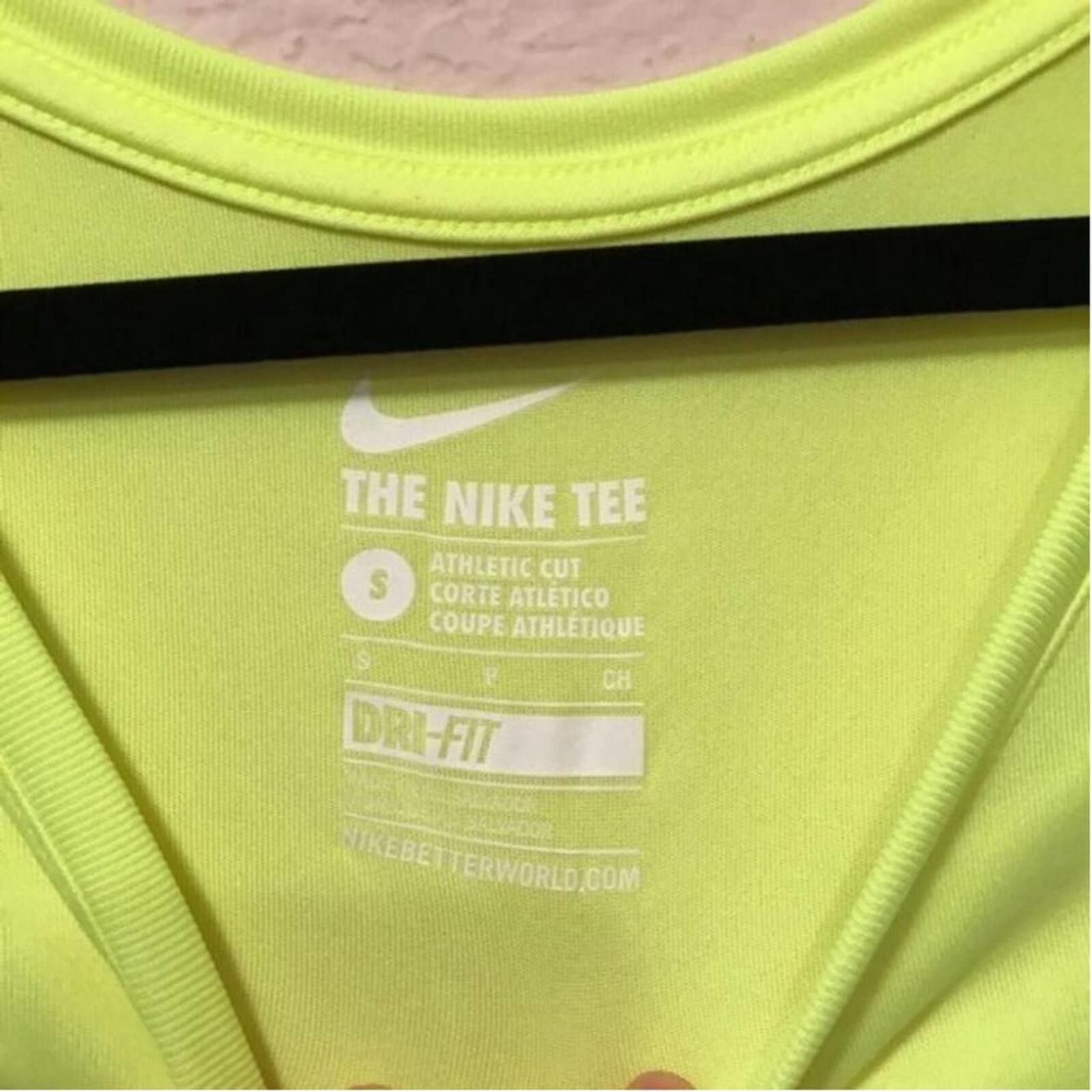 Nike Nike Dri-FIT Neon Yellow V-Neck Athletic T-Shirt Size M / US 6-8 / IT 42-44 - 5 Thumbnail
