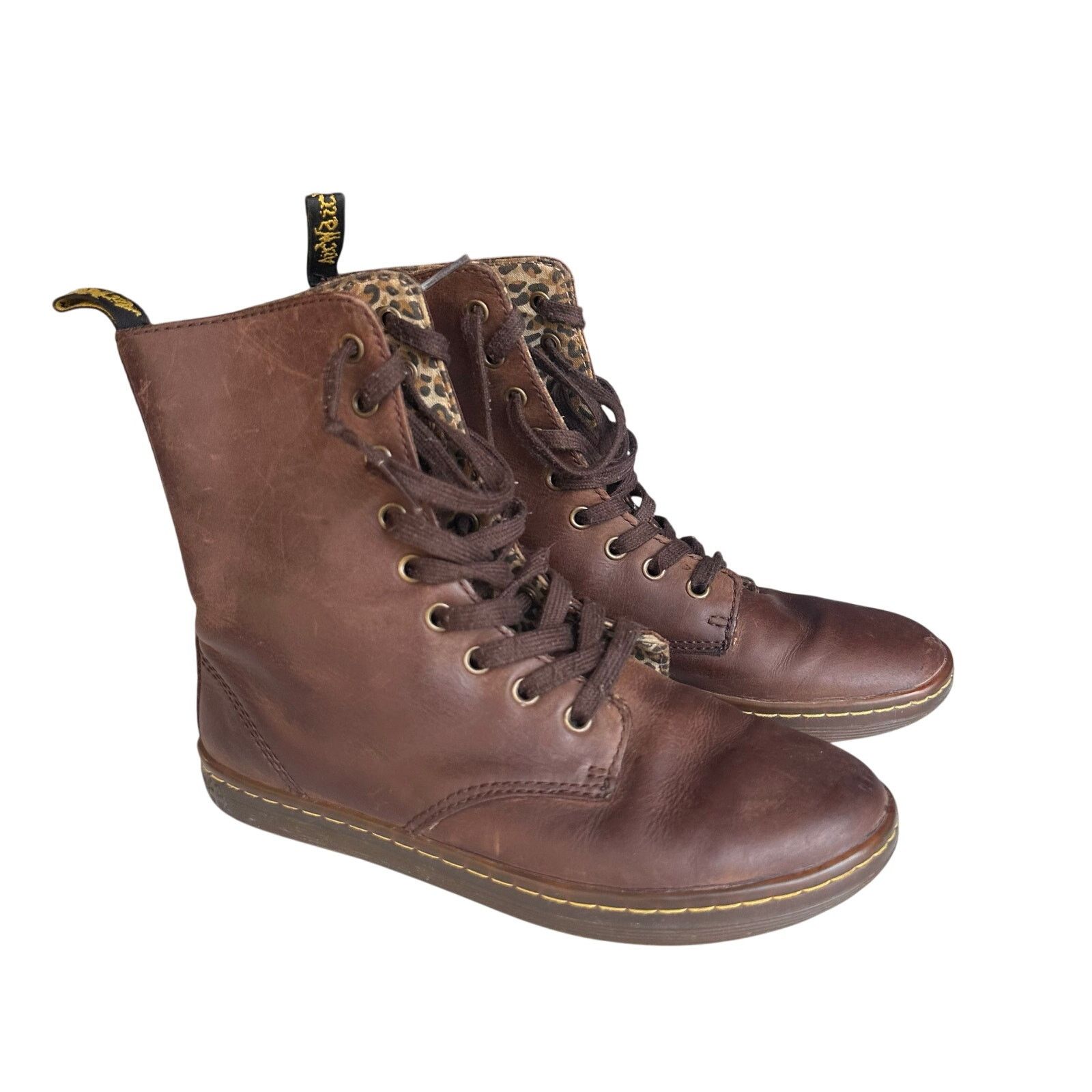 Dr. Martens Dr. Martens Women's Stratford 9 Eye Fold Down Boot Size US 7 / IT 37 - 1 Thumbnail