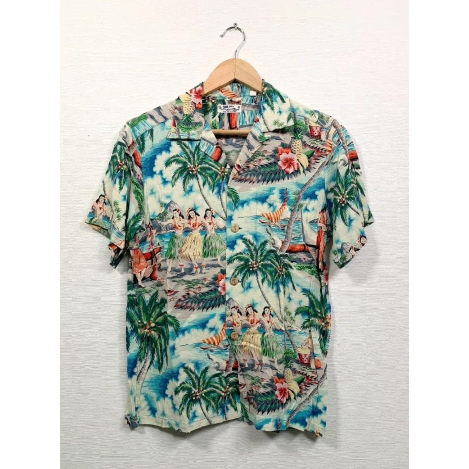 Sun Surf SUN SURF Hula Dancers Hibiscus Print Hawaiian Aloha Shirt Size S Mens Short Sleeve Rayon Button-Up Japanese Brand SS35328/Hula Dancers Pattern Size US S / EU 44-46 / 1 - 2 Thumbnail