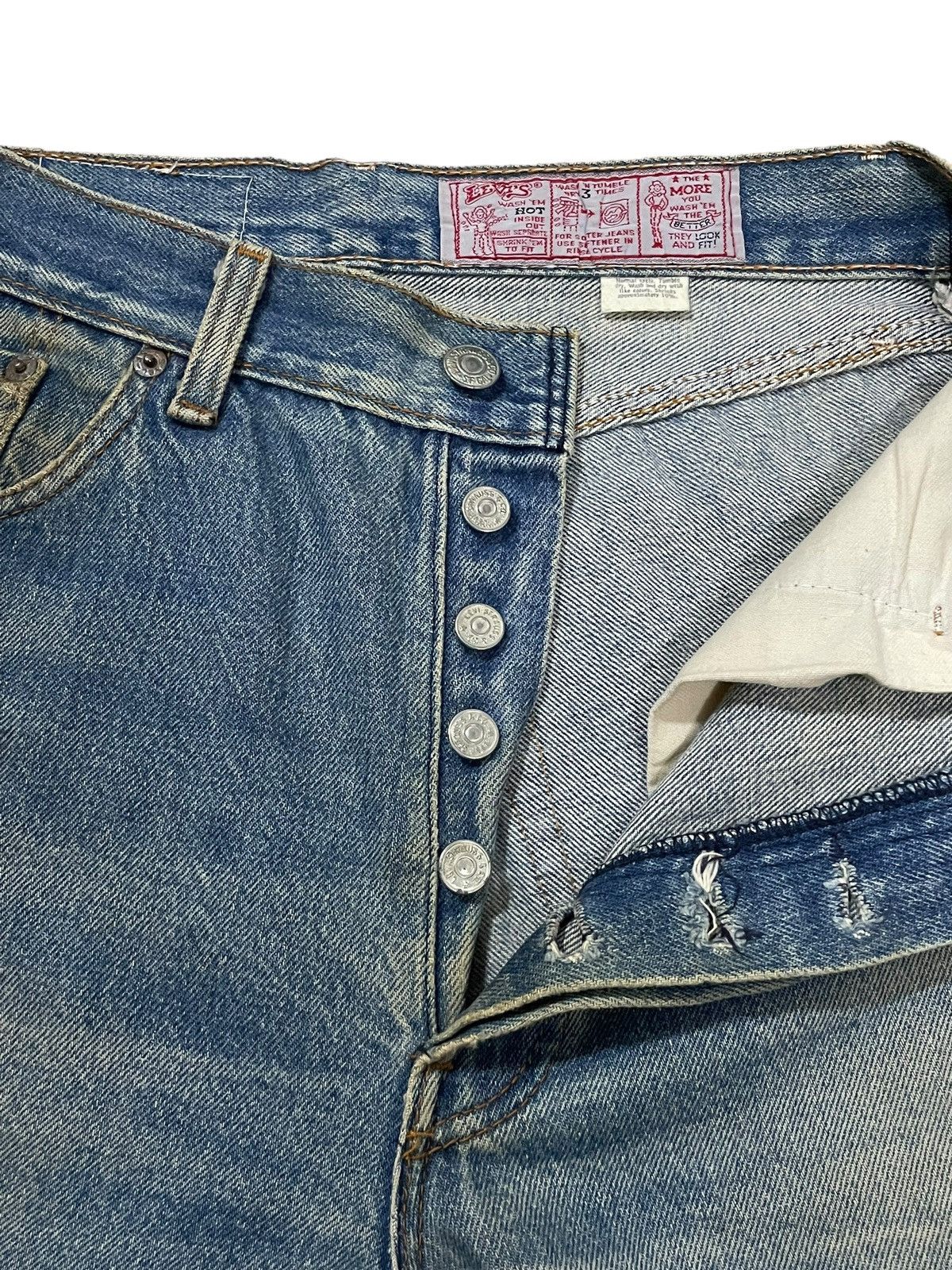 Levi's Vintage 80s Levi’s Button Fly Distressed Blue Wash Mom Jeans Size 28" / US 6 / IT 42 - 10 Thumbnail