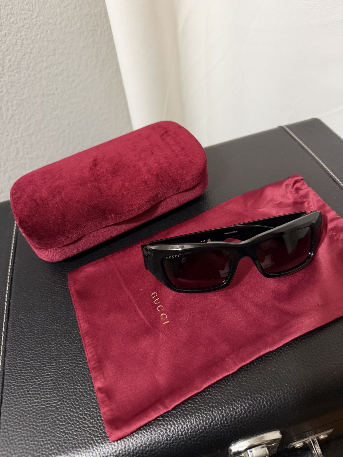 Gucci Gucci Wayfarer Style Sunglasses Size ONE SIZE - 1 Thumbnail