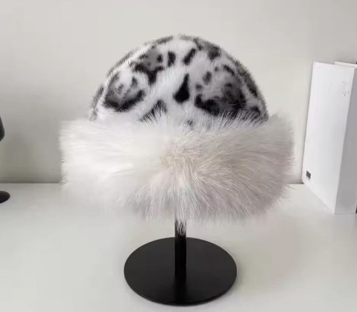 Japanese Brand Luxury Faux Fur Leopard Print Bucket Hat | Soft Cozy Winter Size ONE SIZE - 1 Thumbnail