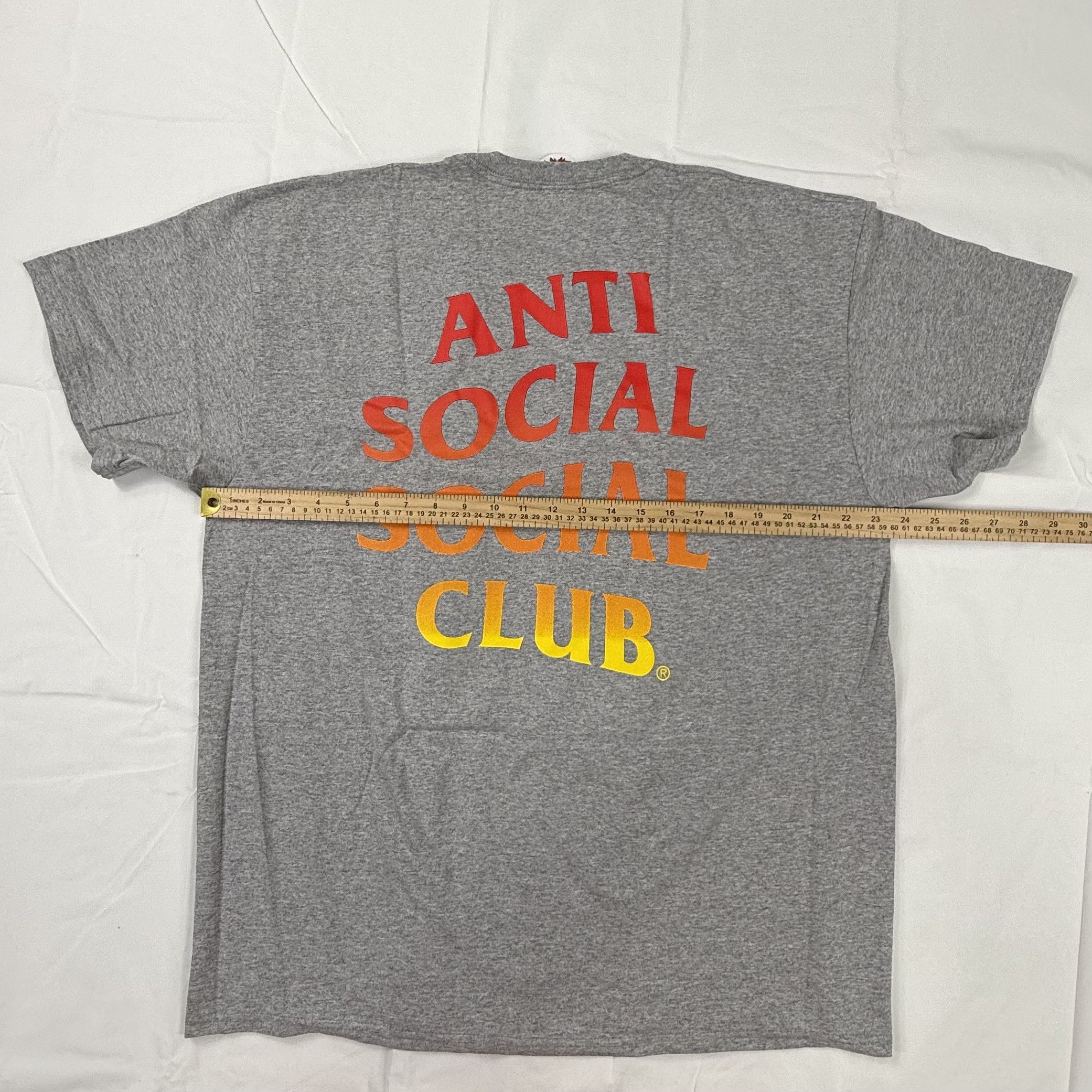 Anti Social Social Club Anti Social Social Club Flame Logo Gradient Tee XL Mens Size US XL / EU 56 / 4 - 4 Thumbnail