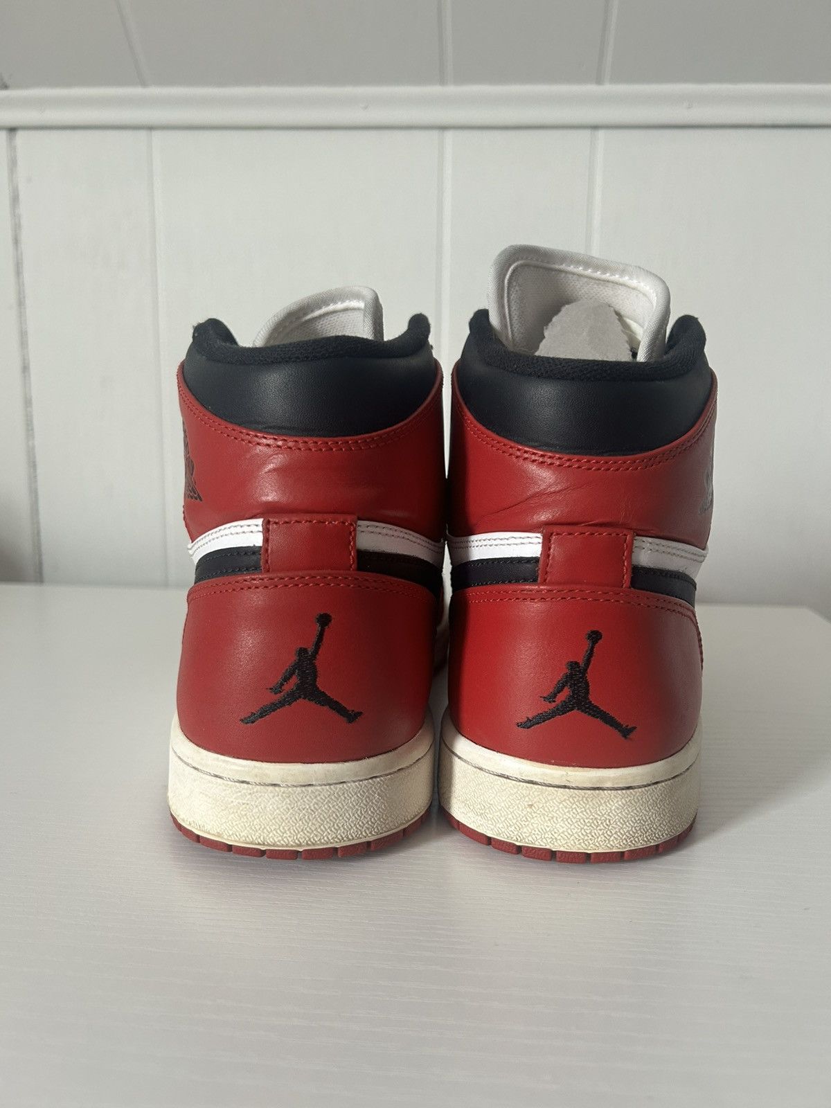 Jordan Brand Air Jordan 1 Retro Chicago 2013 Size US 10 / EU 43 - 4 Thumbnail