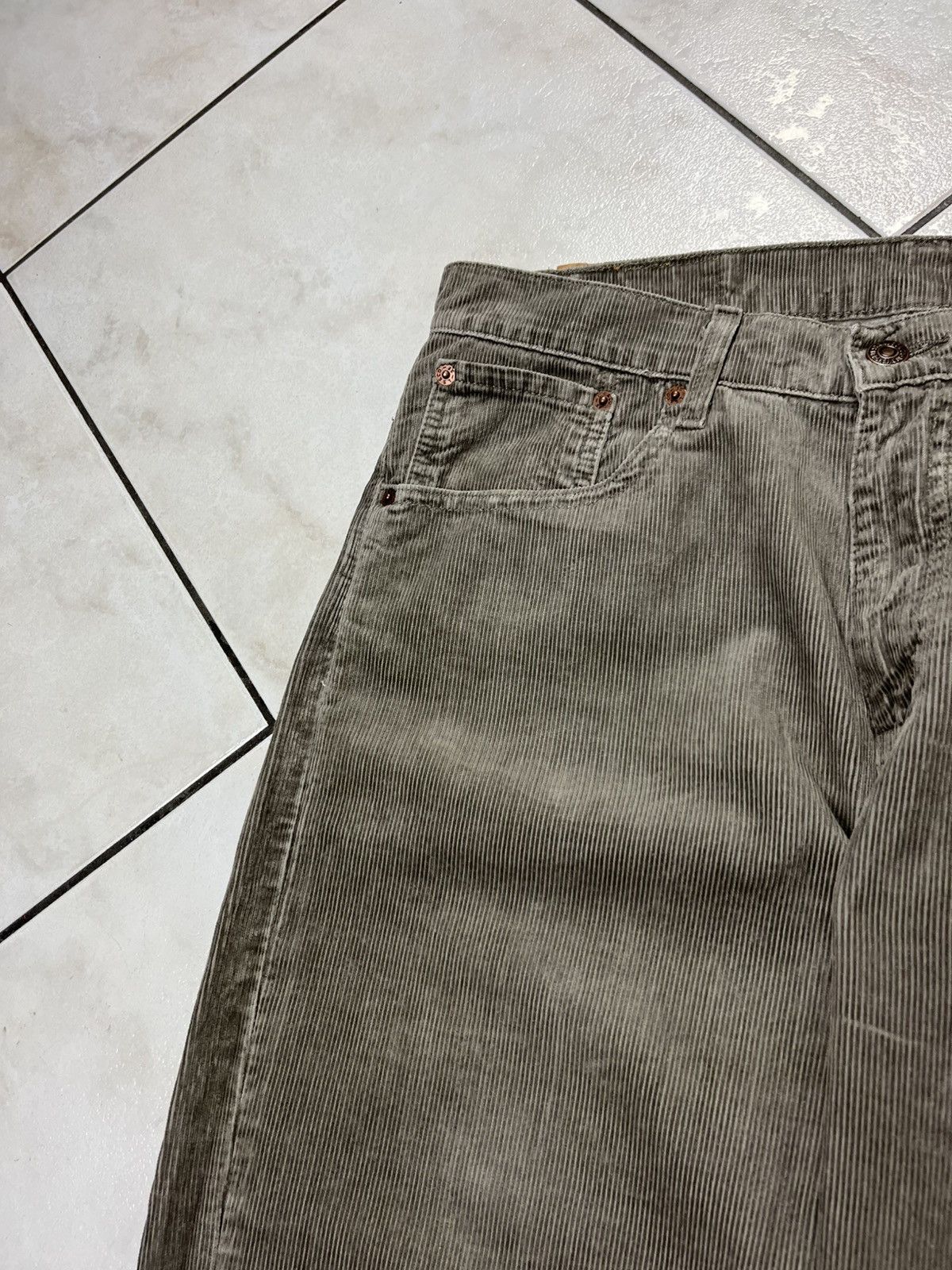Levi's × Vintage Vintage Levi’s 751 corduroy velvet regular pants trousers Size US 32 / EU 48 - 7 Thumbnail