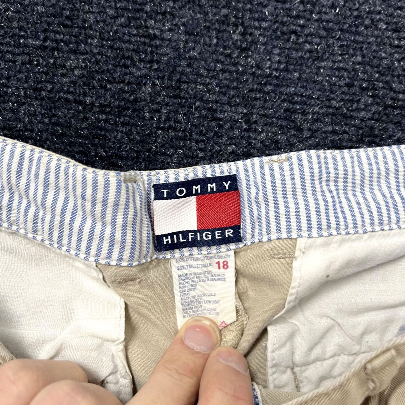 Tommy Hilfiger Tommy Hilfiger Pants Womens 18 Regular Khaki Beige Pleated Chino Dress Casual Work Size 40" / US 18 - 2 Thumbnail