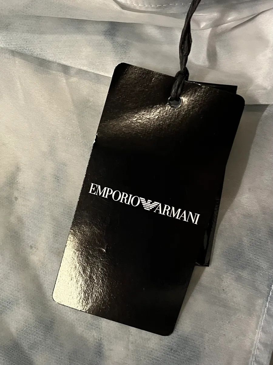 Emporio Armani AW2022 Emporio Armani White & Blue Cloudy Windbreaker Jacket Size US S / EU 44-46 / 1 - 9 Thumbnail