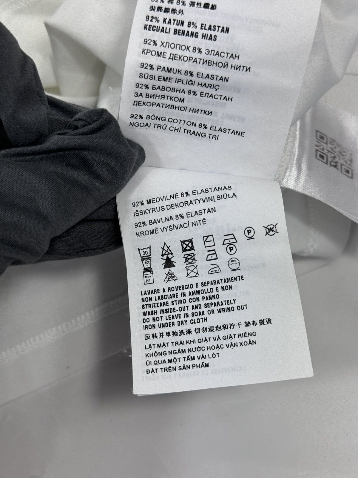 Prada LOGO PRINT T-SHIRT Size US S / EU 44-46 / 1 - 13 Thumbnail