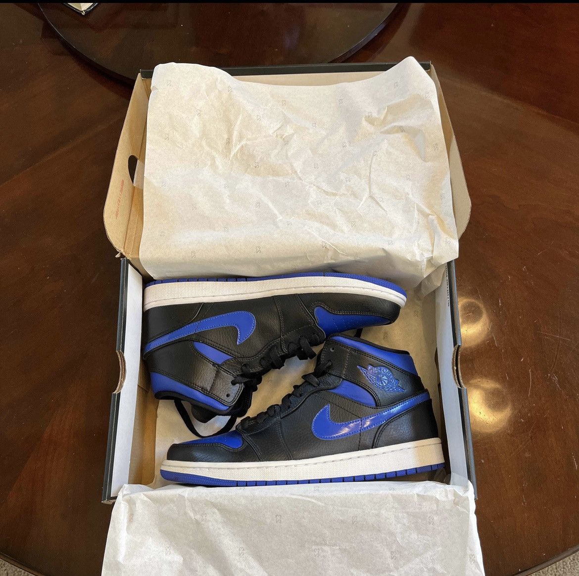 Jordan Brand × Nike Nike Air Jordan 1 Mid “Black Hyper Royal” Size US 9.5 / EU 42-43 - 7 Thumbnail