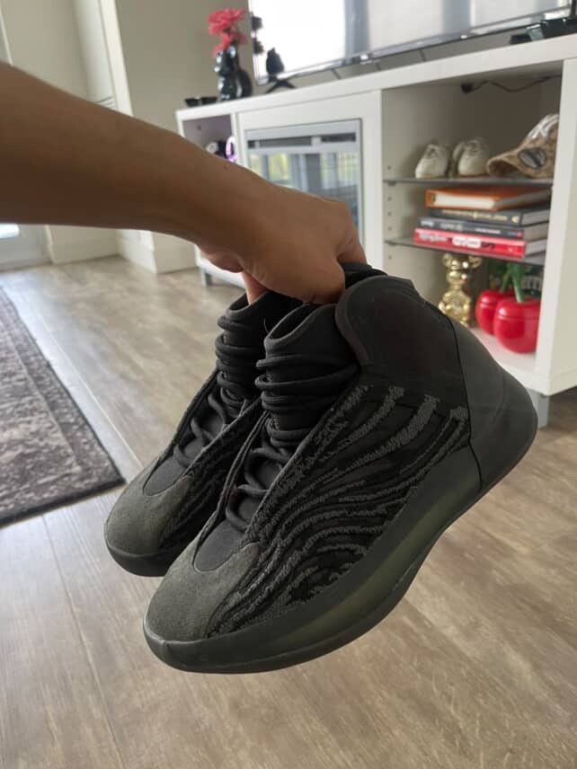 Yeezy Yeezy Qntm Onyx Size US 5.5 / EU 38 - 1 Thumbnail