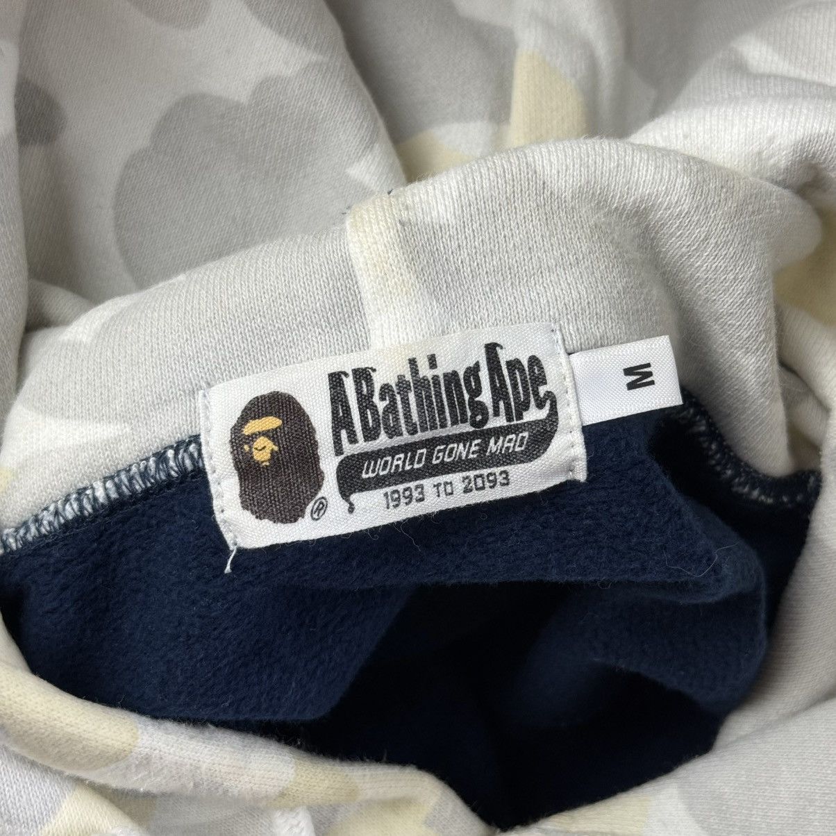 Bape BAPE City Camo - Glow in the dark - Pullover Hoodie Size US M / EU 48-50 / 2 - 6 Thumbnail