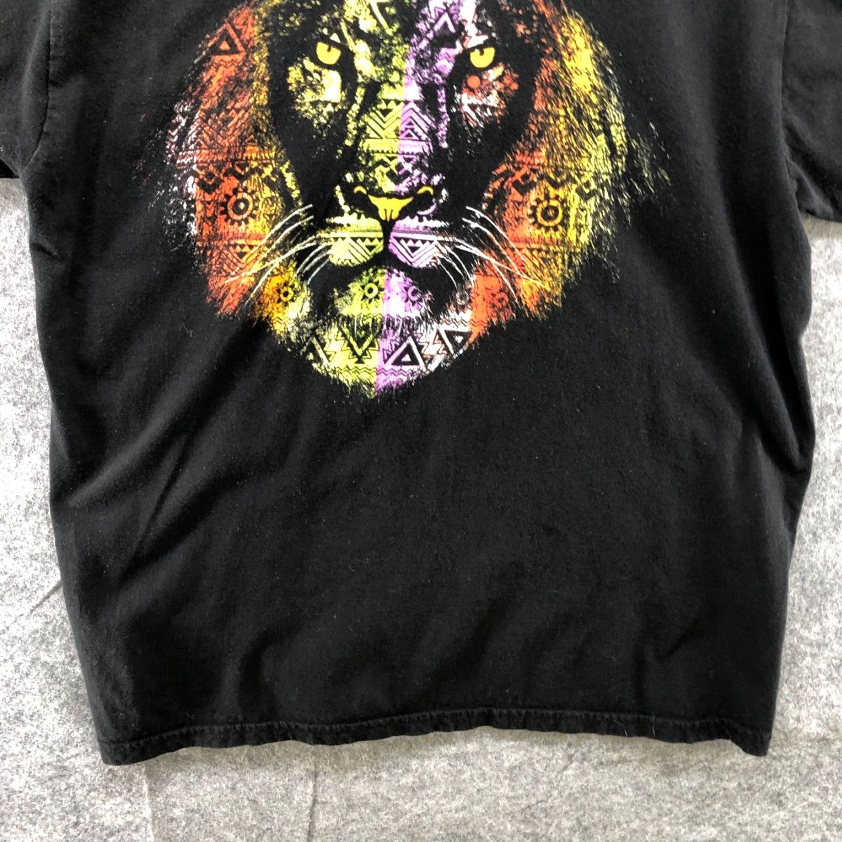 Mad Engine Mad Engine Lion King Aztec Graphic T-Shirt Black Mens Large L Size US L / EU 52-54 / 3 - 4 Thumbnail