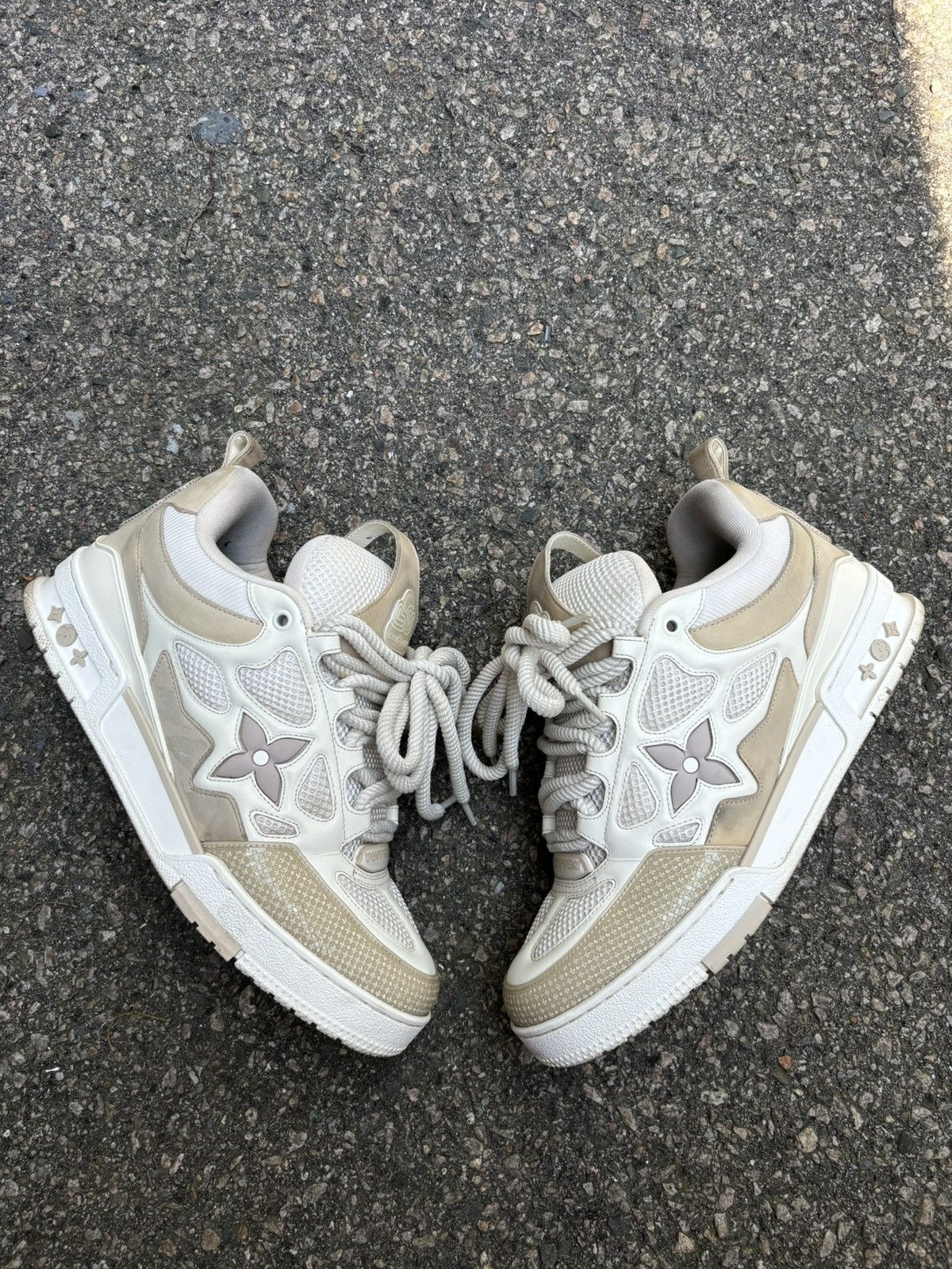 Louis Vuitton White and Beige Skate Sneakers Size US 9.5 / EU 42-43 - 2 Thumbnail