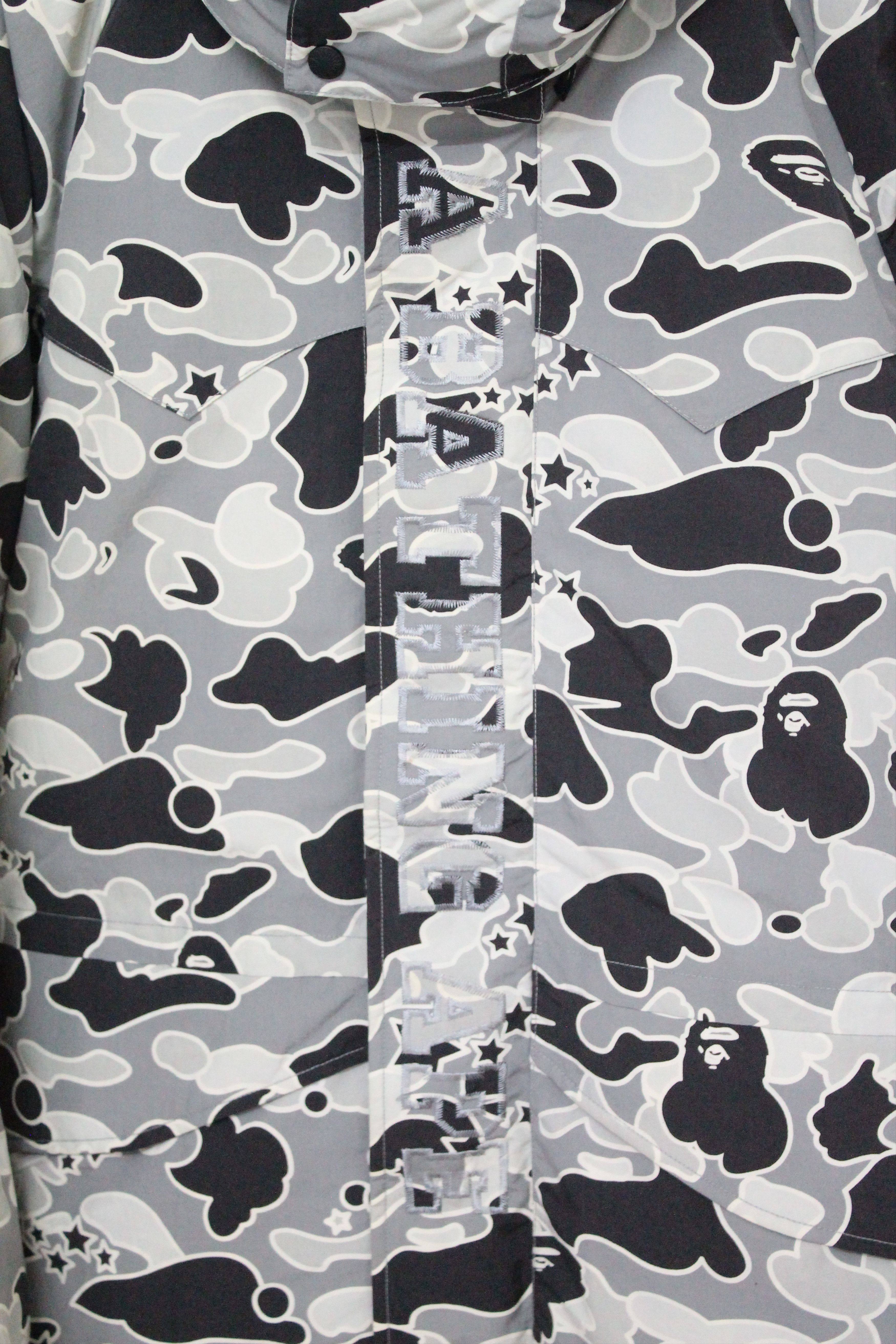 Bape Vintage OG BAPE Camouflage Snowboard Jacket Size US L / EU 52-54 / 3 - 2 Thumbnail