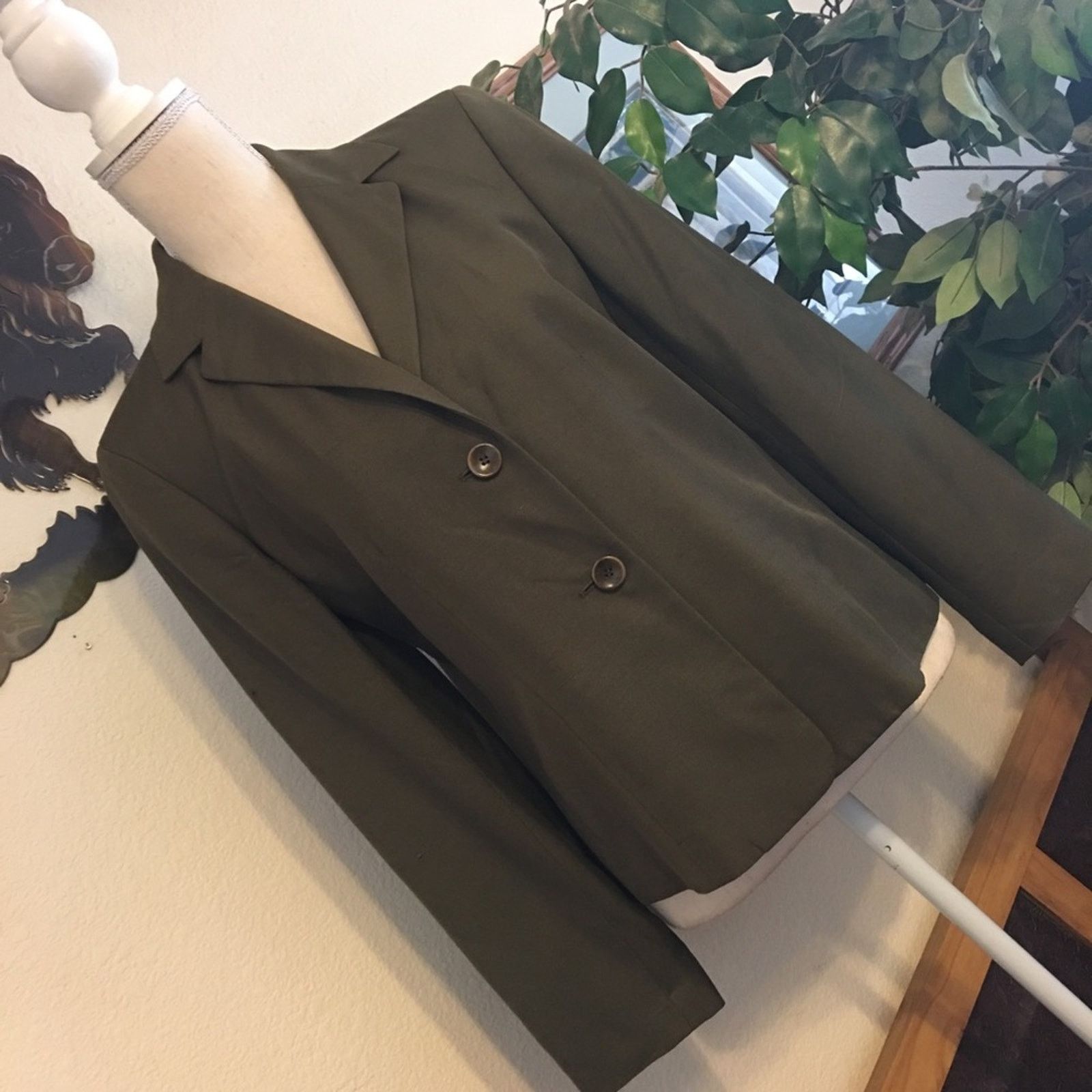 Ann Taylor Ann Taylor khaki green silk button jacket 10P Size L / US 10 / IT 46 - 2 Thumbnail