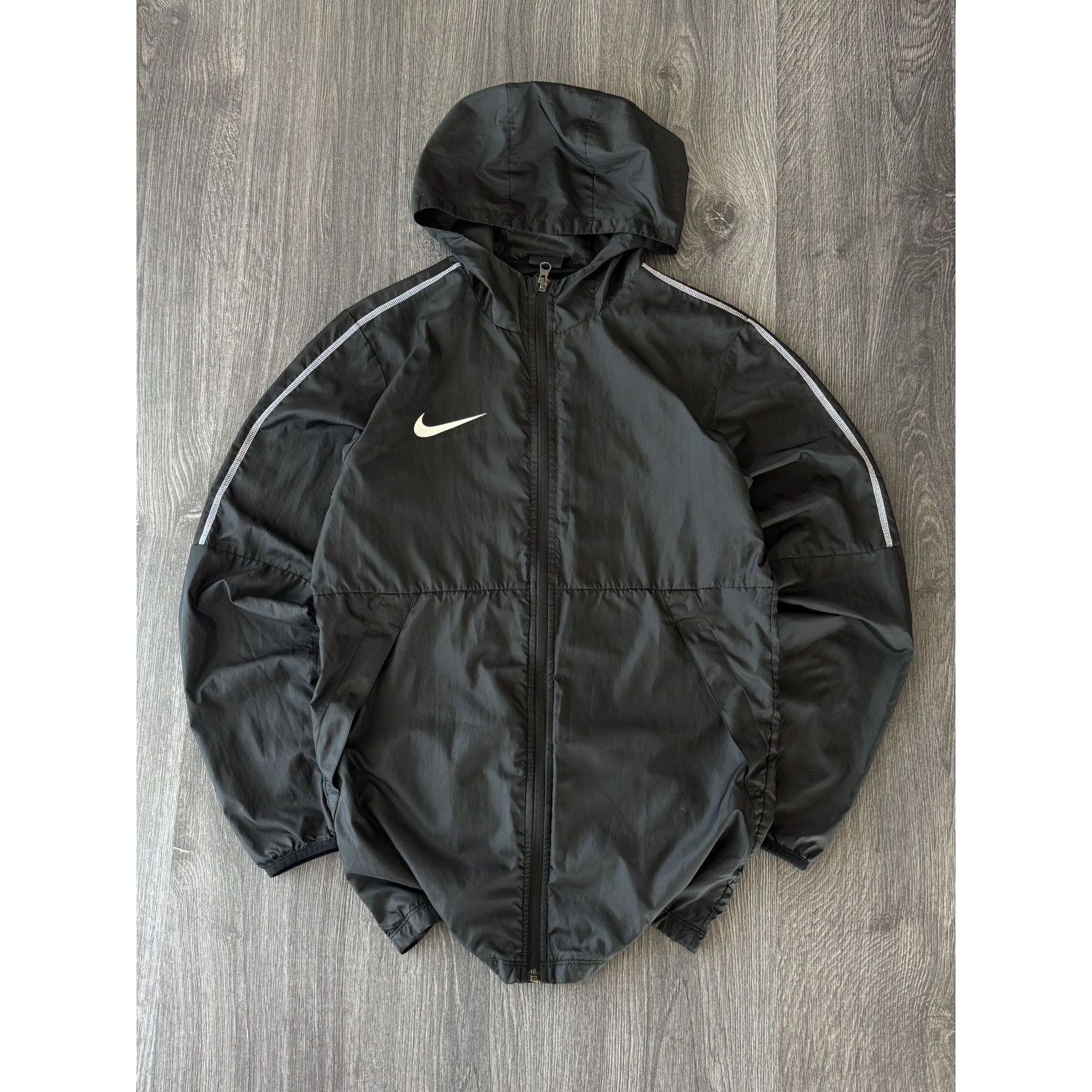 Nike Nike Swoosh Black Run Track Top UK Drill Size US S / EU 44-46 / 1 - 1 Thumbnail